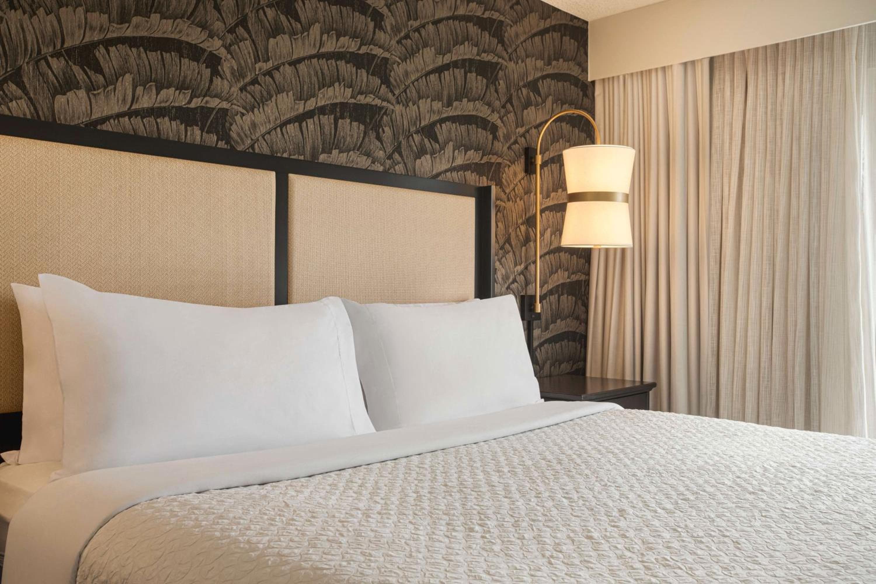 Embassy Suites by Hilton Fort Lauderdale 17th Street — 20