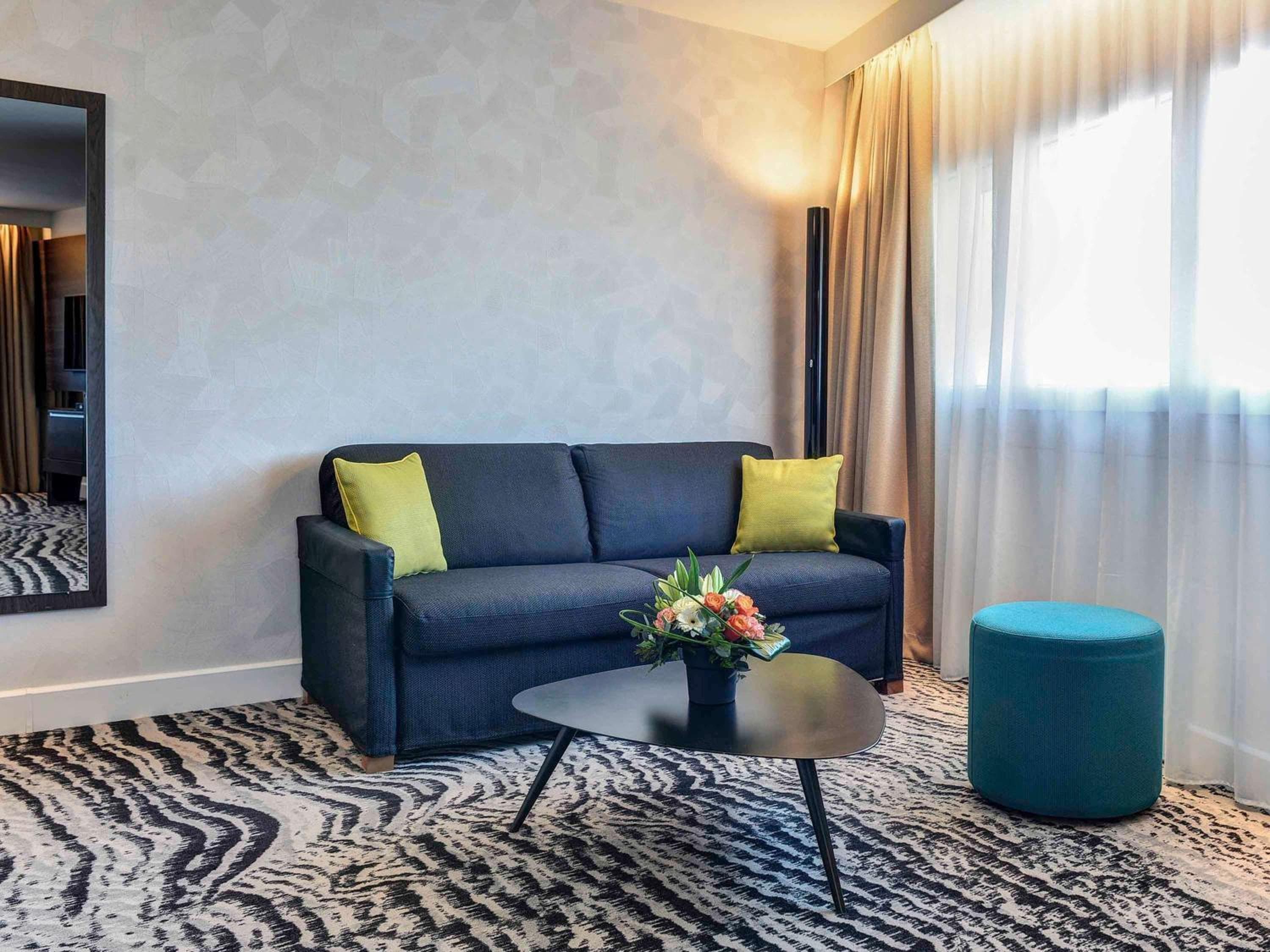 Novotel Paris 14 Porte d'Orléans — 16