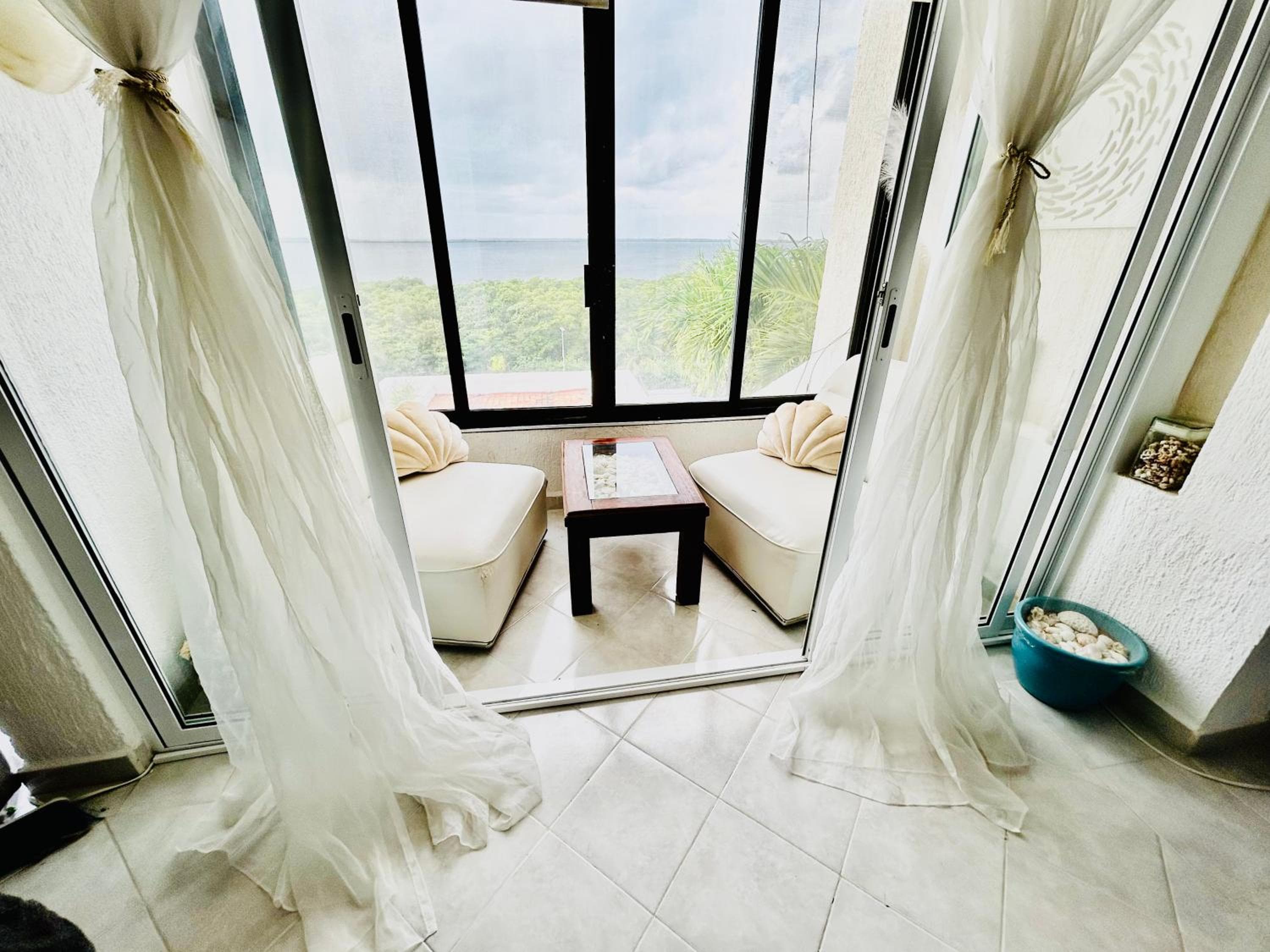 Solymar Beach Condos — 6