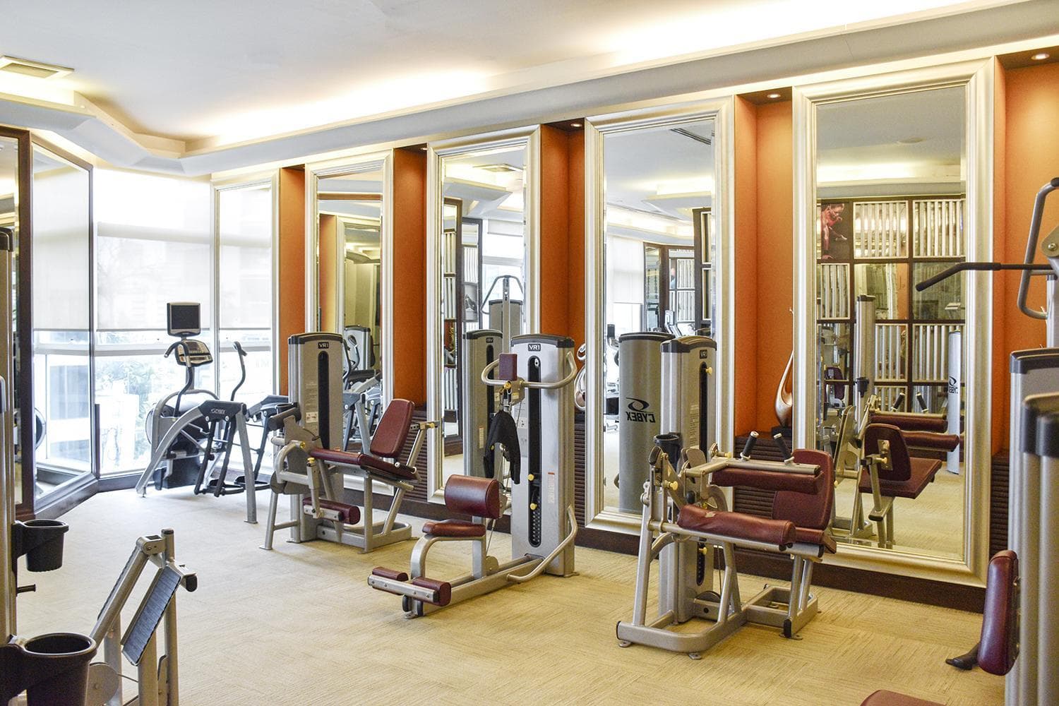 Hilton Bangkok Grande Asoke — 8