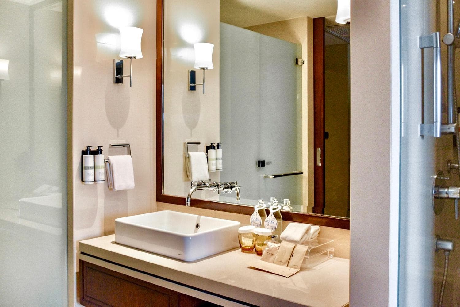 Hilton Bangkok Grande Asoke — 18