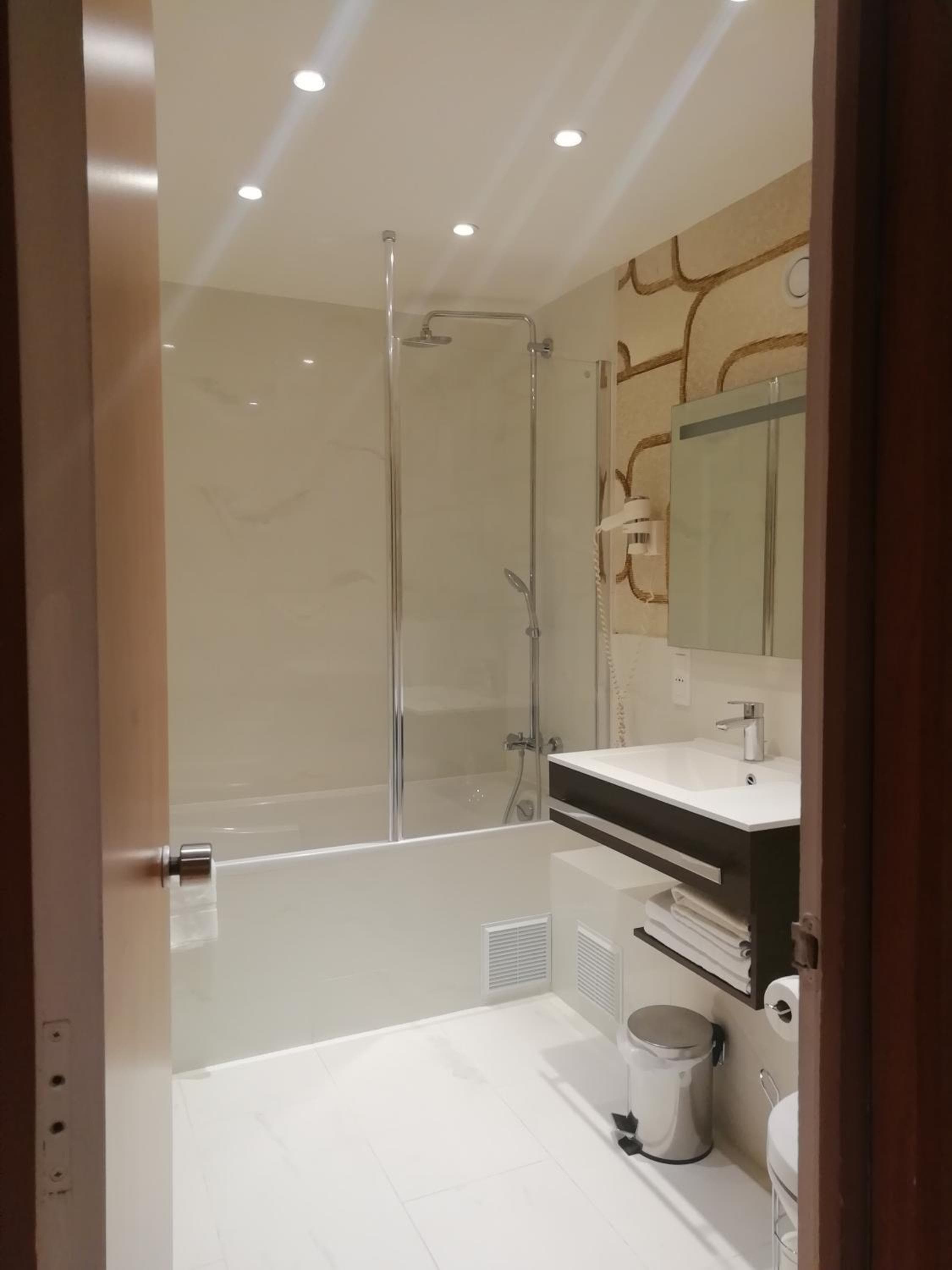 Best Western Ronceray Opéra — 22