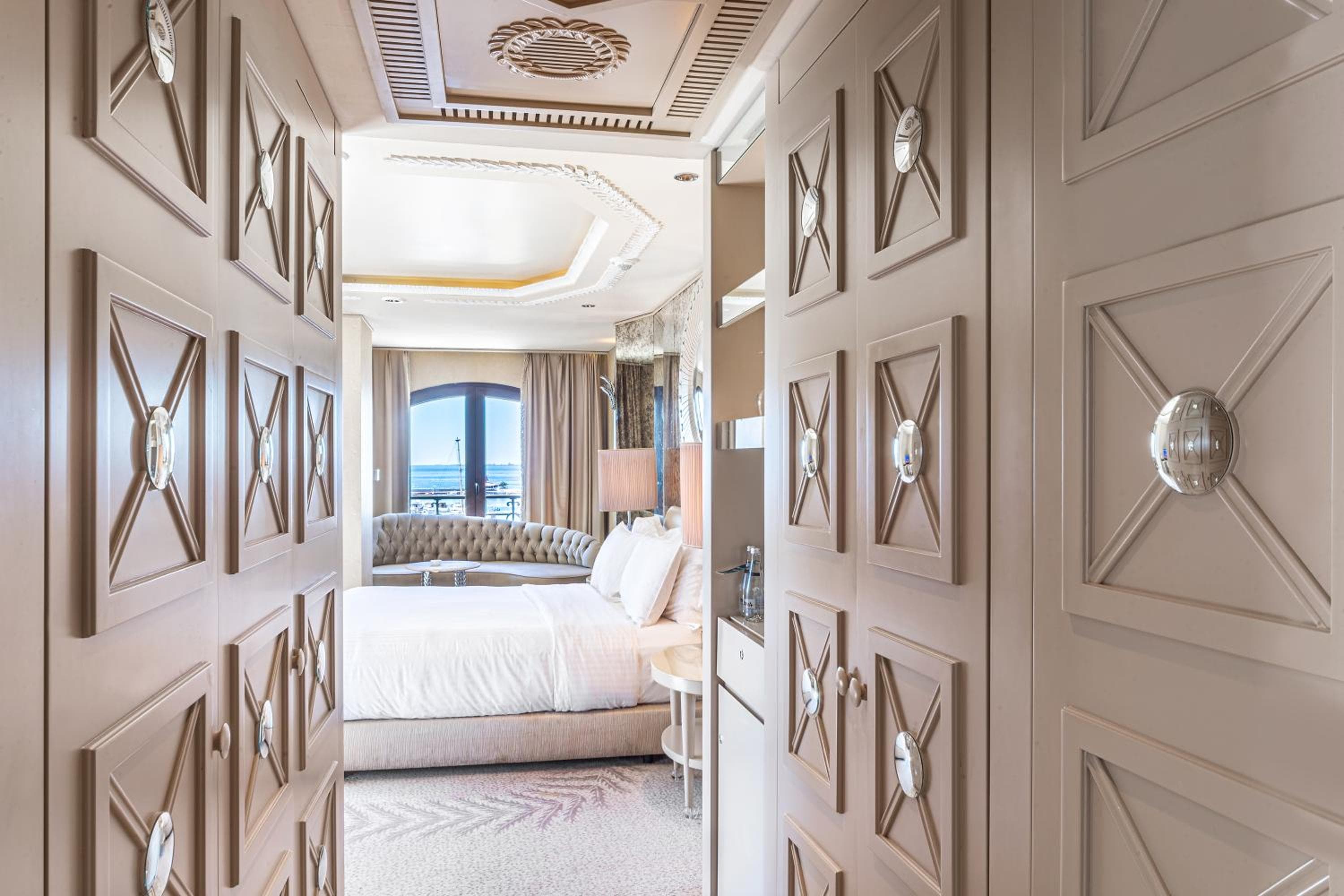 Wyndham Grand Istanbul Kalamış Marina Hotel — 25