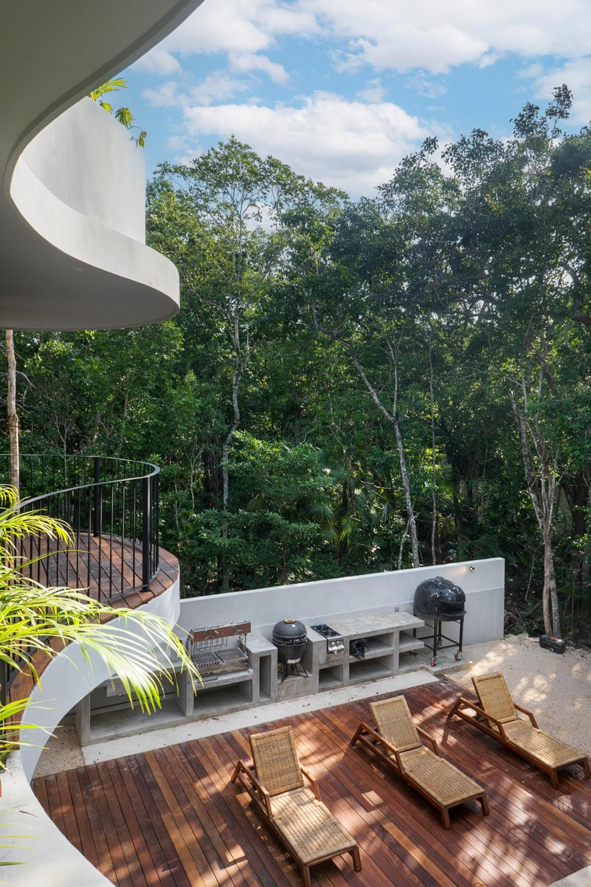 Luxury 4BR Eco Villa 10ppl Outdoor Pizza Oven - Private Pool & Jacuzzi — 27