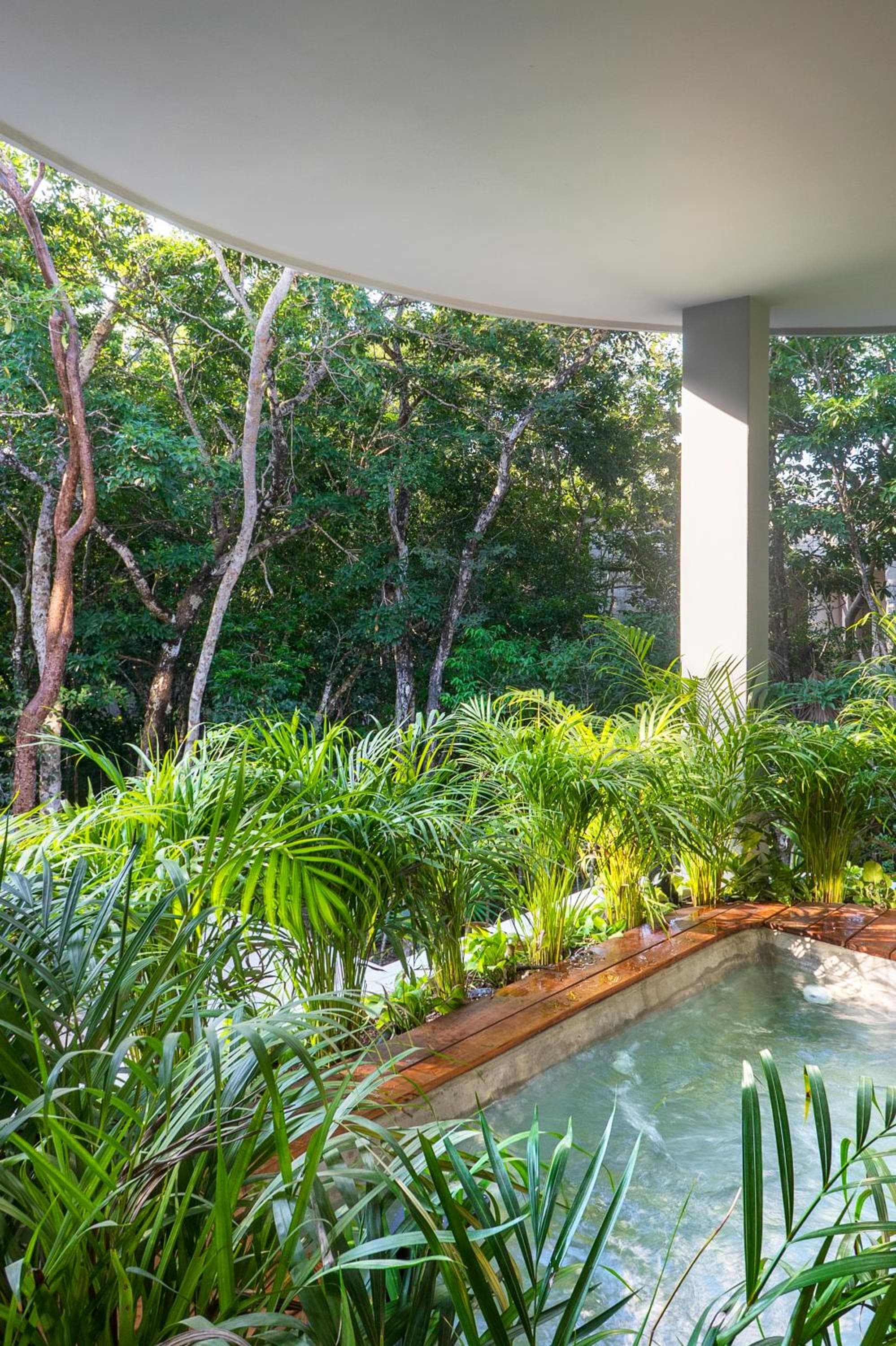 Luxury 4BR Eco Villa 10ppl Outdoor Pizza Oven - Private Pool & Jacuzzi — 13