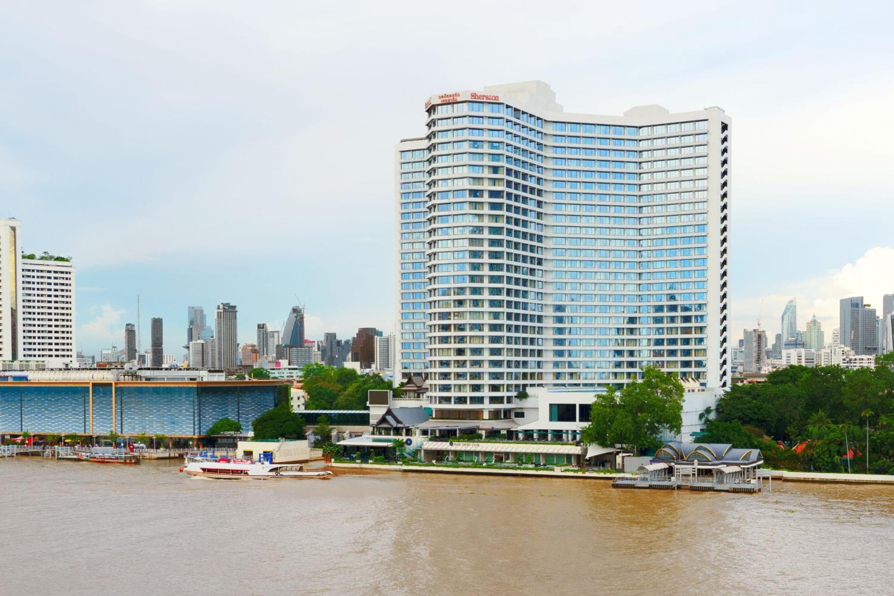 Royal Orchid Sheraton Riverside Hotel Bangkok — 24