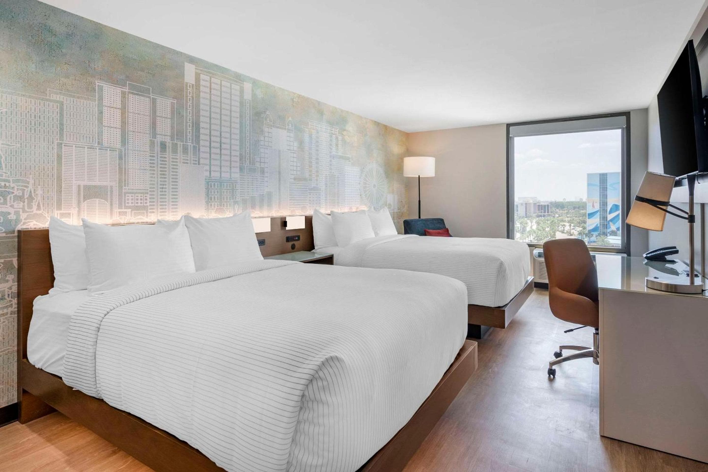 Cambria Hotel Orlando Universal Blvd — 4