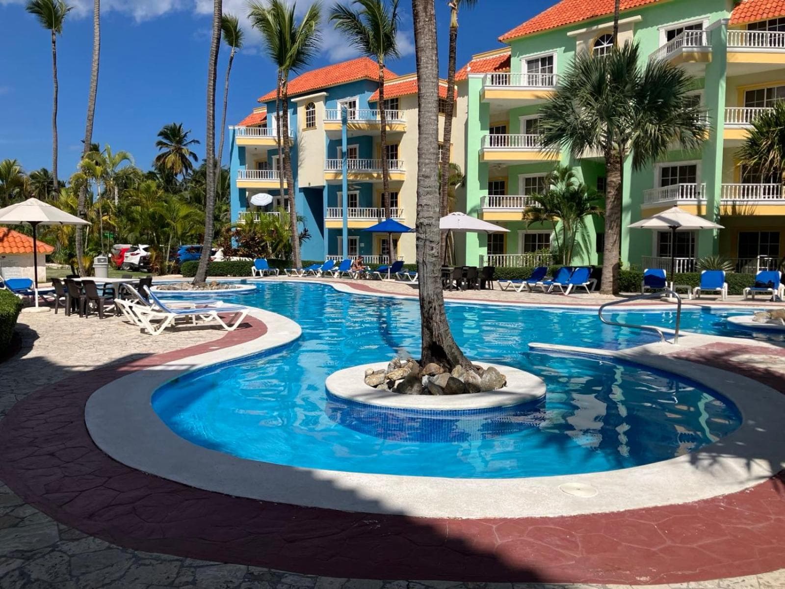 Palm Suites E-6-two-level apartment with a view of the pool — 22