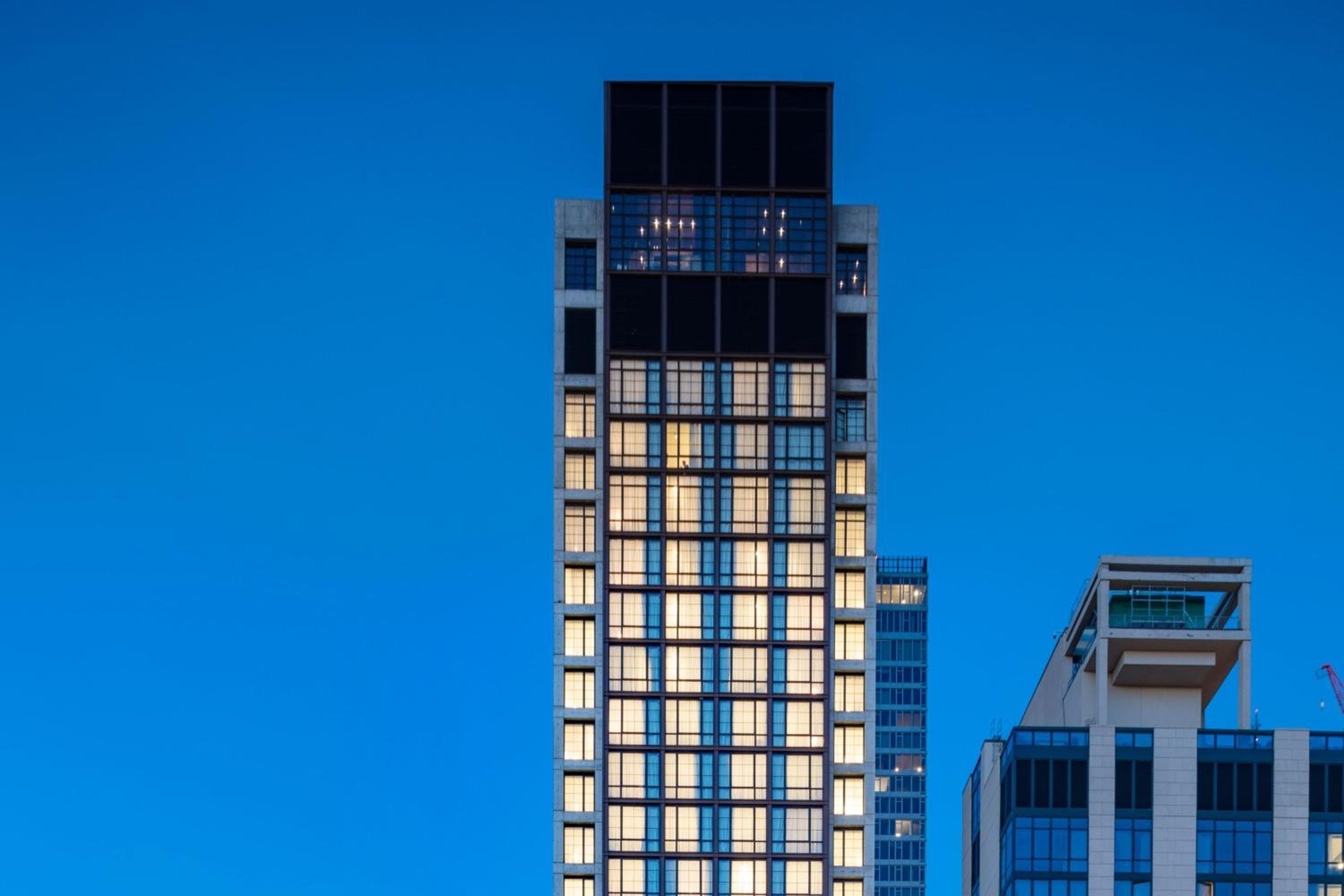 Moxy NYC Chelsea hotel, 105 West 28th Street, New York, United States — photo 1