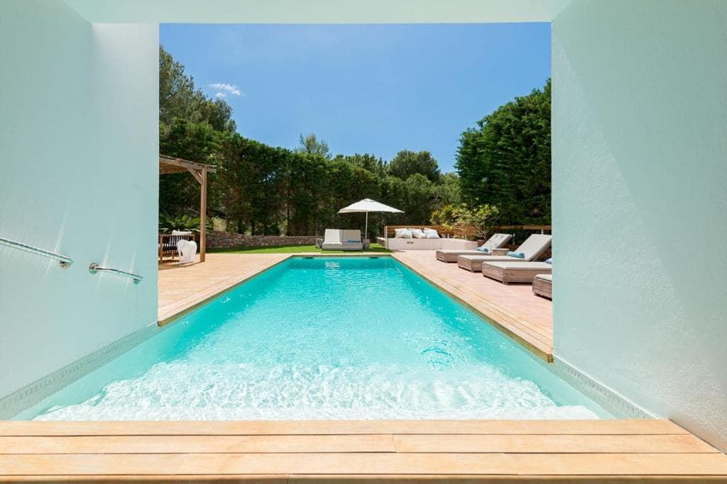 Can Sea Views — 2