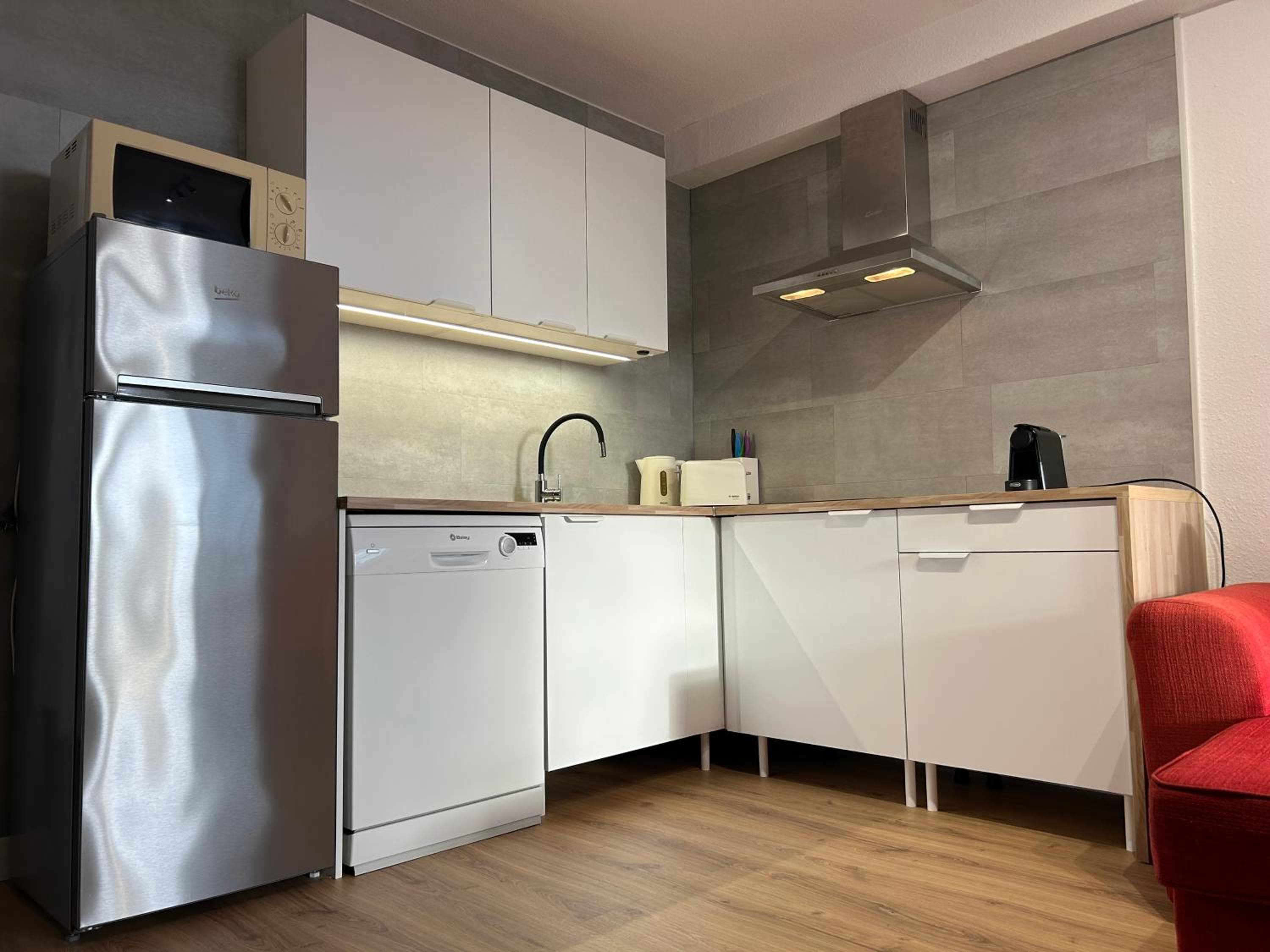 Modern apartment, heated pool & 2 terraces — 2