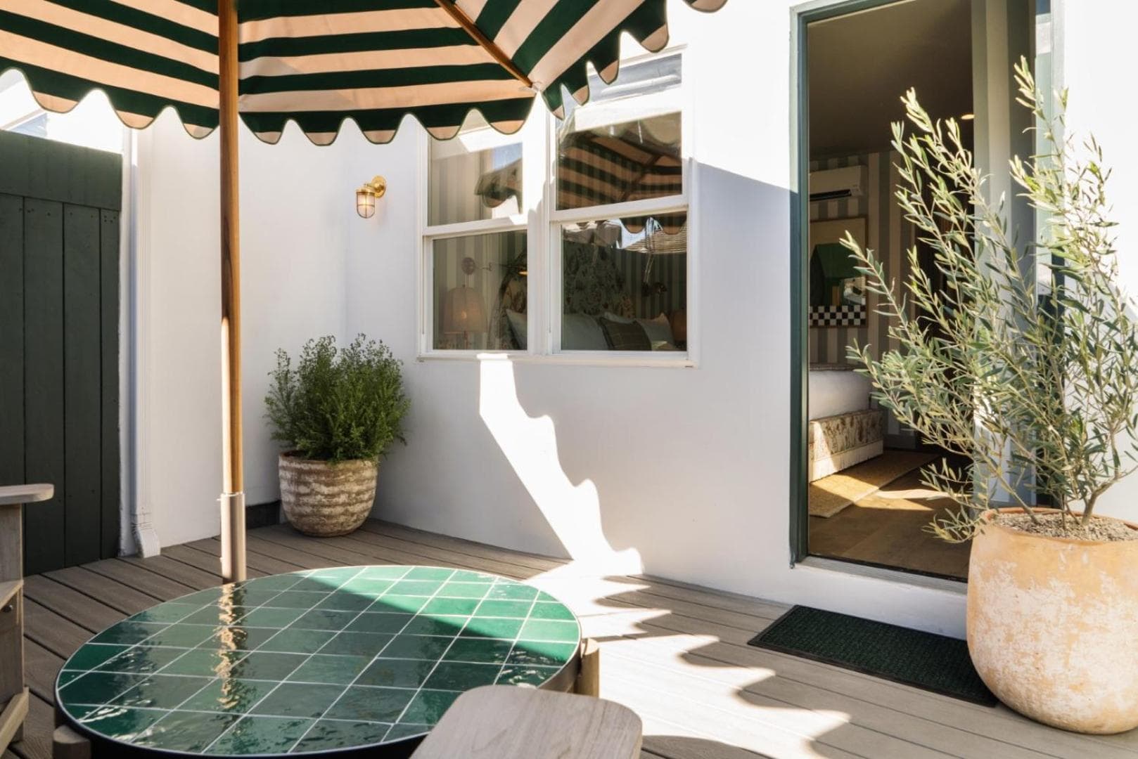Le Petit Pali Brentwood — 2