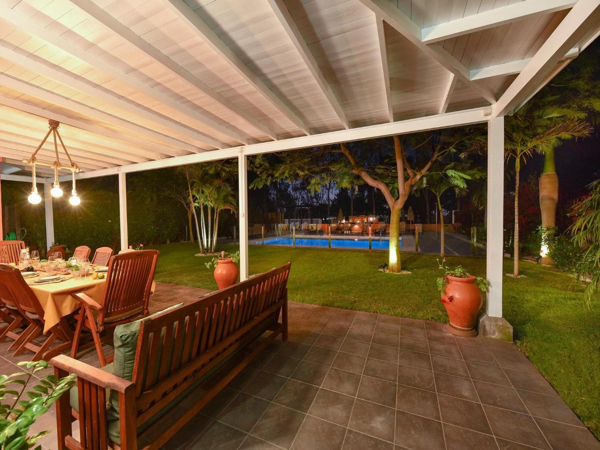 Villa Maspalomas Lux | Luxury Retreat in Gran Canaria | Private Heated Pool | Wonderdul Terrace with Dining Area and BBQ | Minutes from Popular areas of Ma — 4