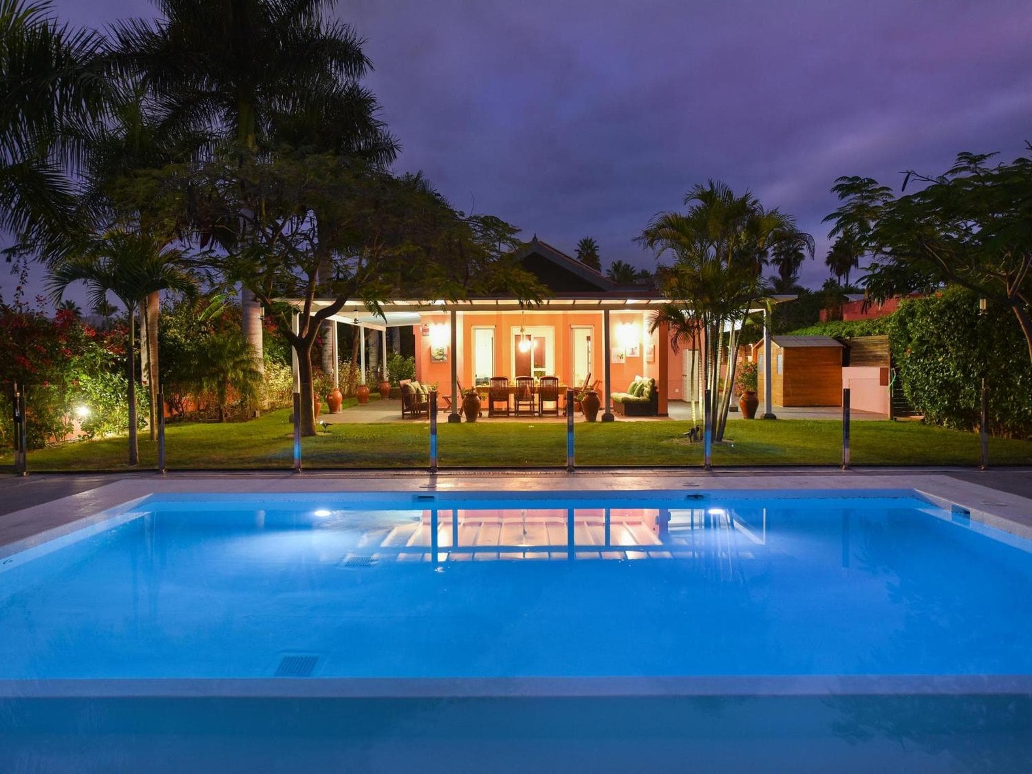 Villa Maspalomas Lux | Luxury Retreat in Gran Canaria | Private Heated Pool | Wonderdul Terrace with Dining Area and BBQ | Minutes from Popular areas of Ma — 3
