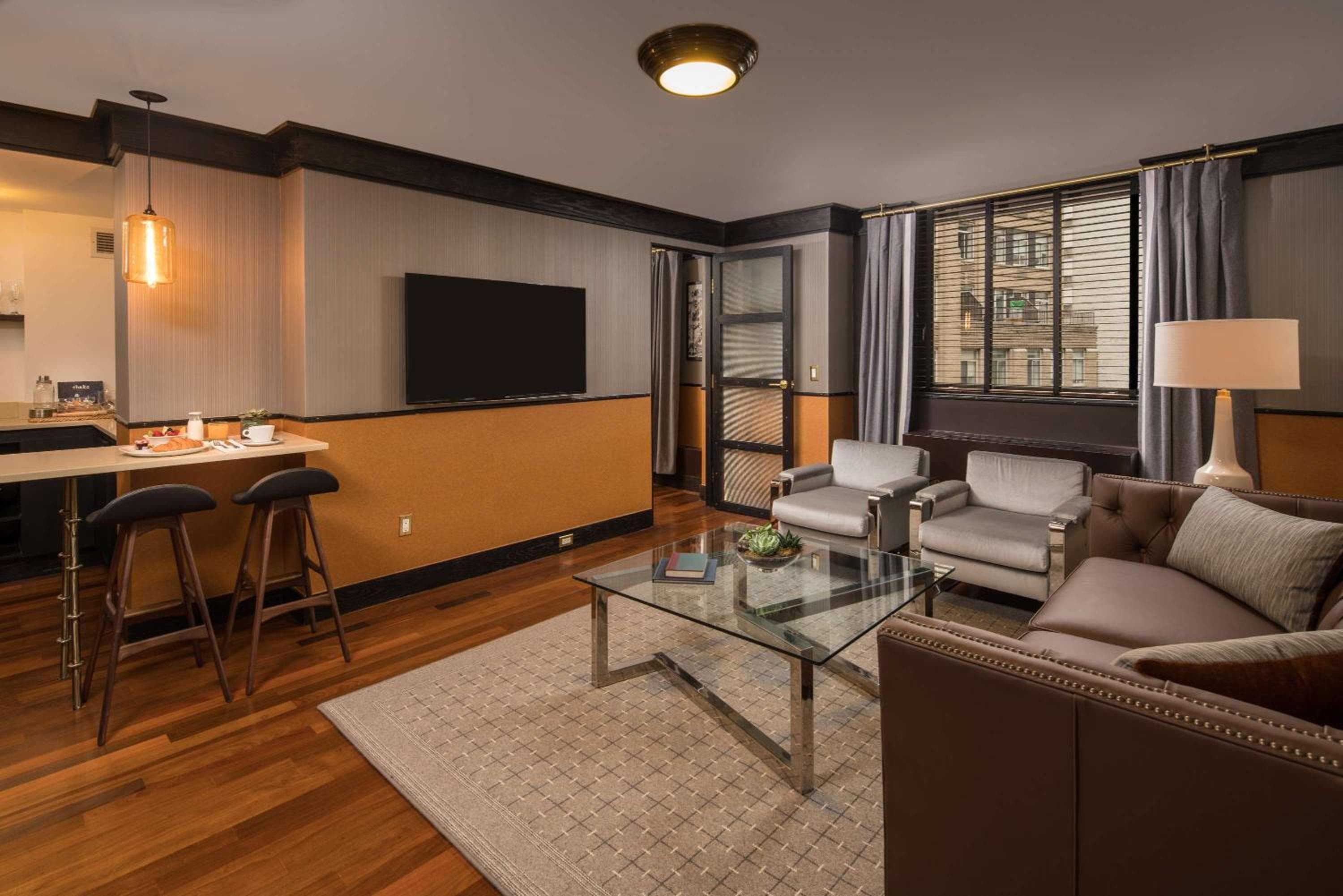 Gild Hall, A Thompson Hotel, by Hyatt — 23