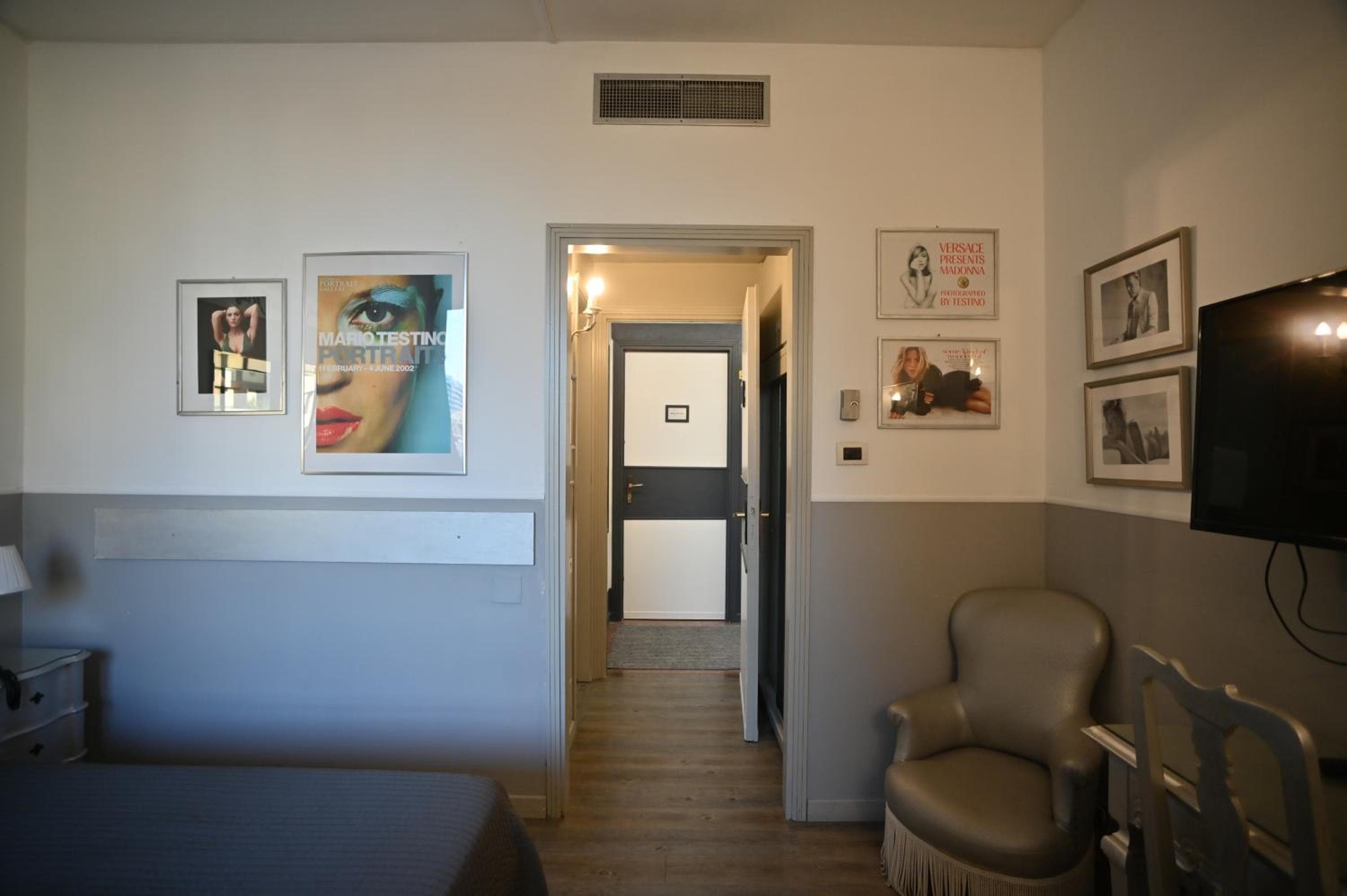 Admiral Hotel — 20