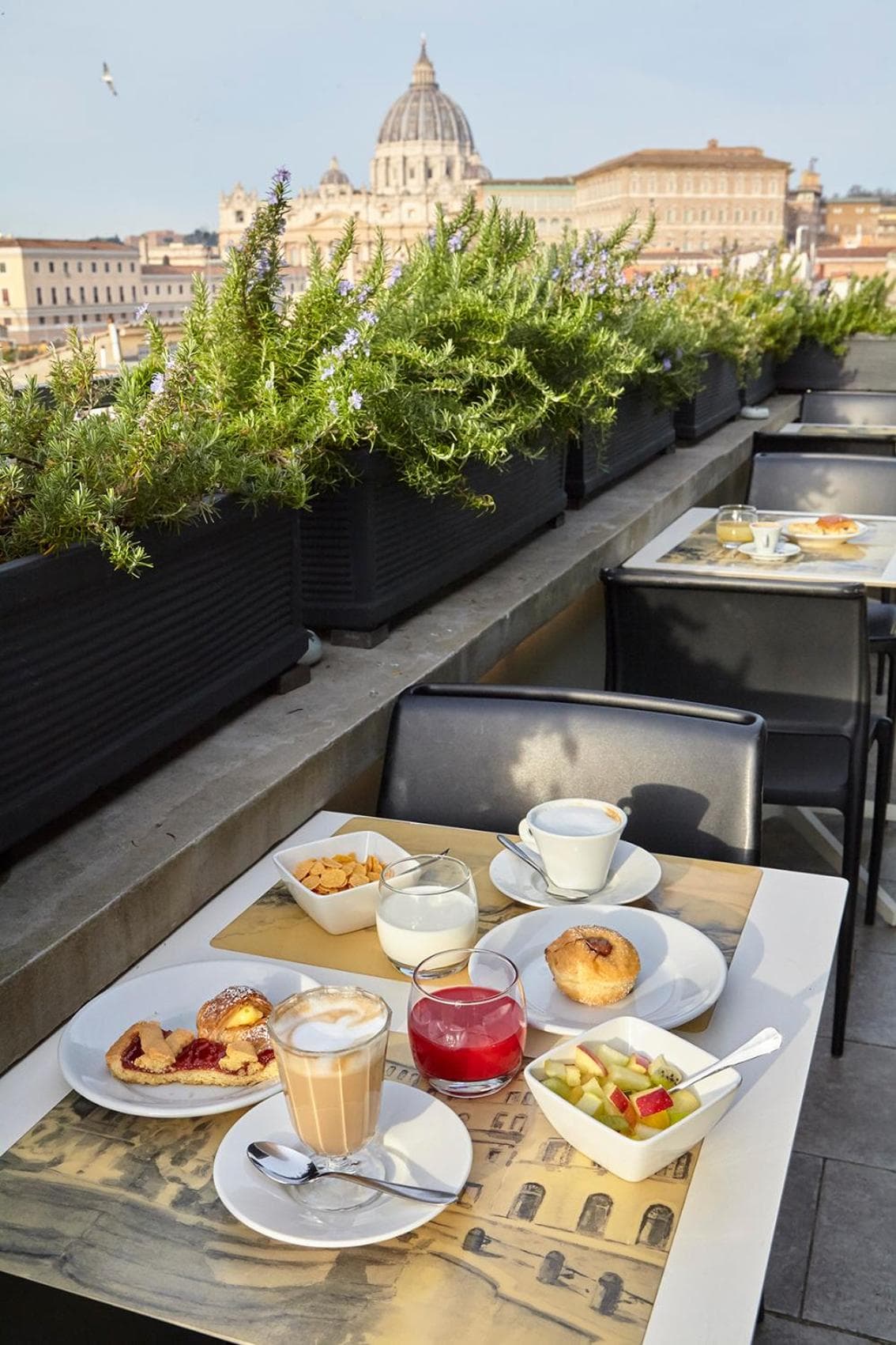 Trianon Borgo Pio Aparthotel — 30