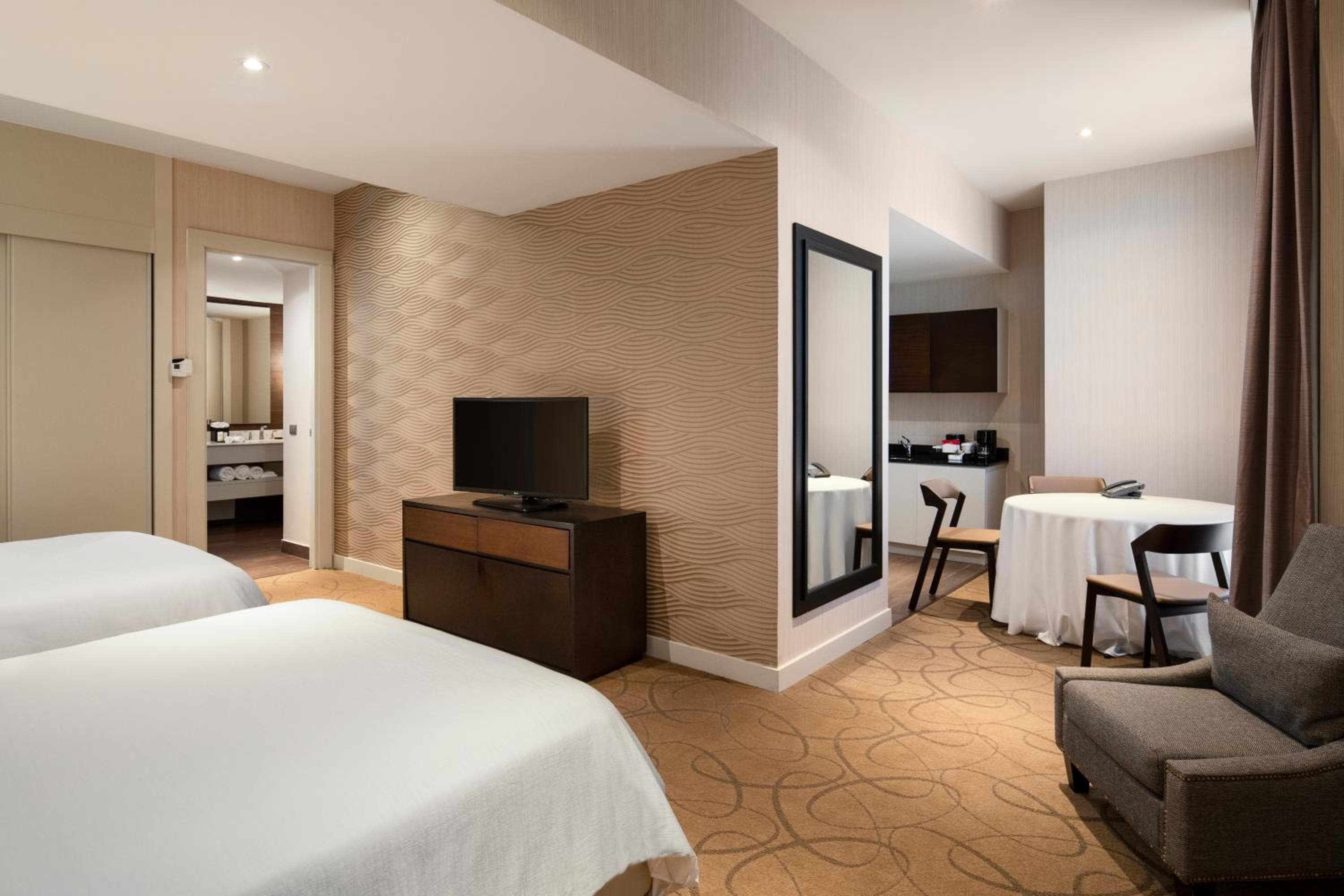 Embassy Suites by Hilton Santo Domingo — 23