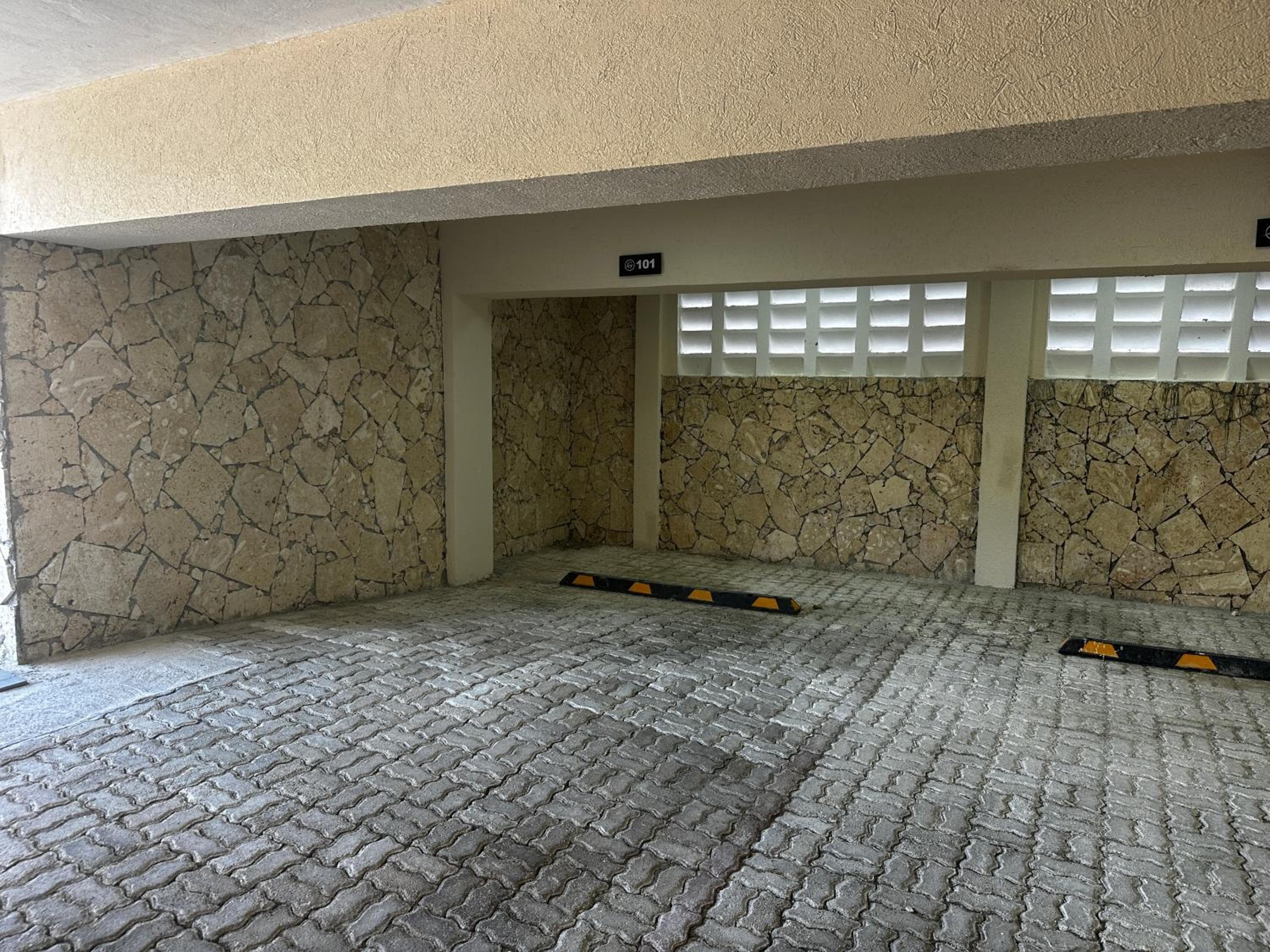 Gold Reef 101 - Exclusiv 2 BR mit Pool, Beach Shuttle und Tiefgarage — 29