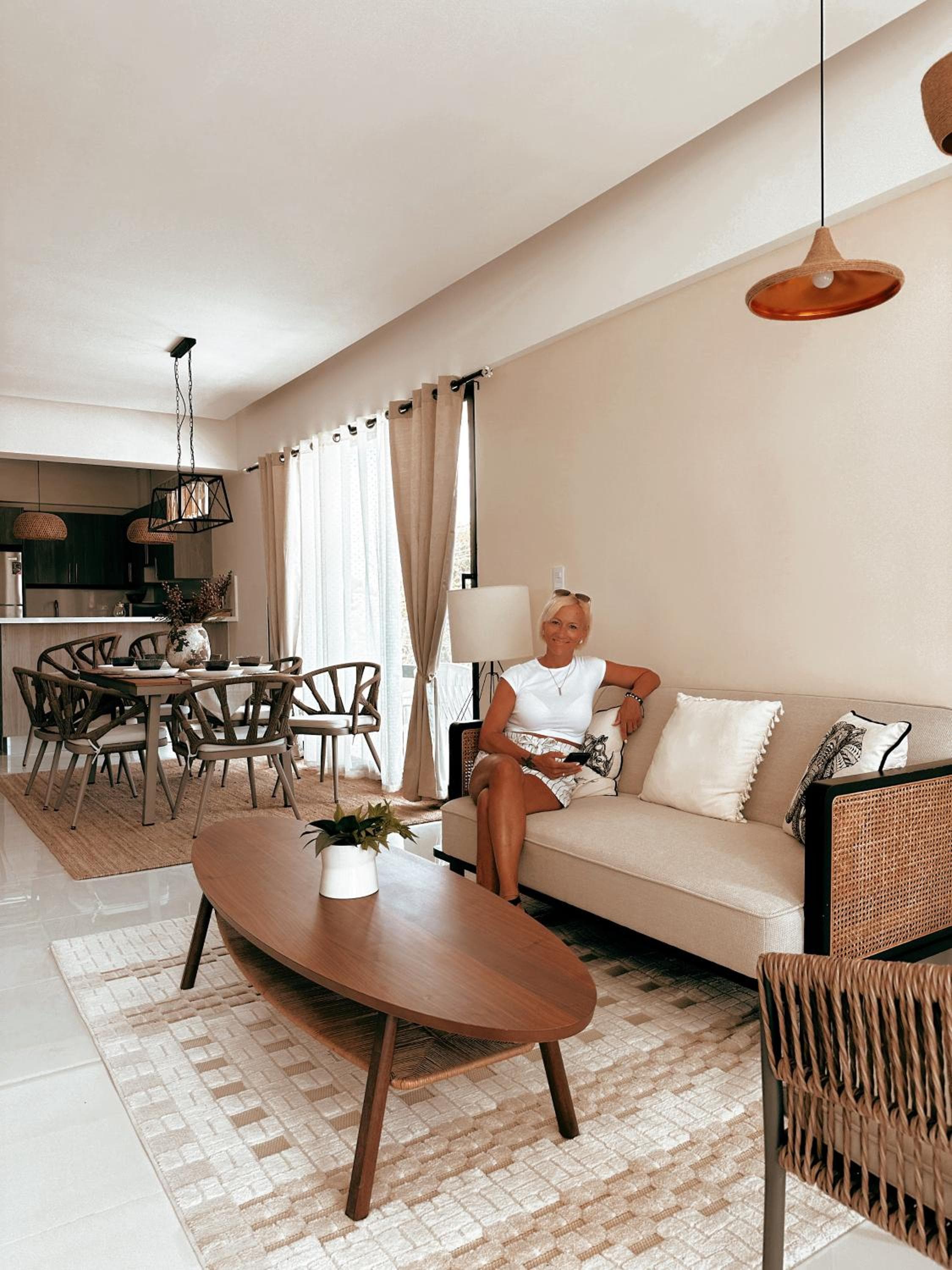 Gold Reef 201 - Luxuriöses 2BR mit Pool, Beach Shuttle und Tiefgarage — 1