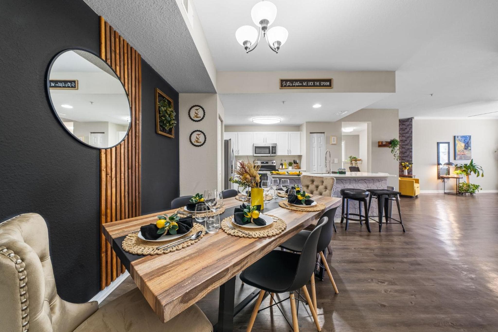 Modern 3BR2BA Pools, Gym Near Airport #5 — 5