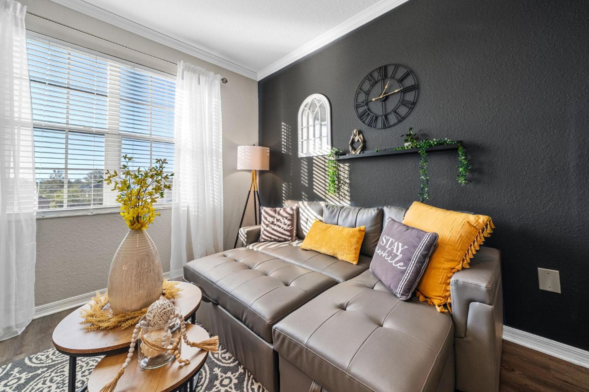 Modern 3BR2BA Pools, Gym Near Airport #5 — 20