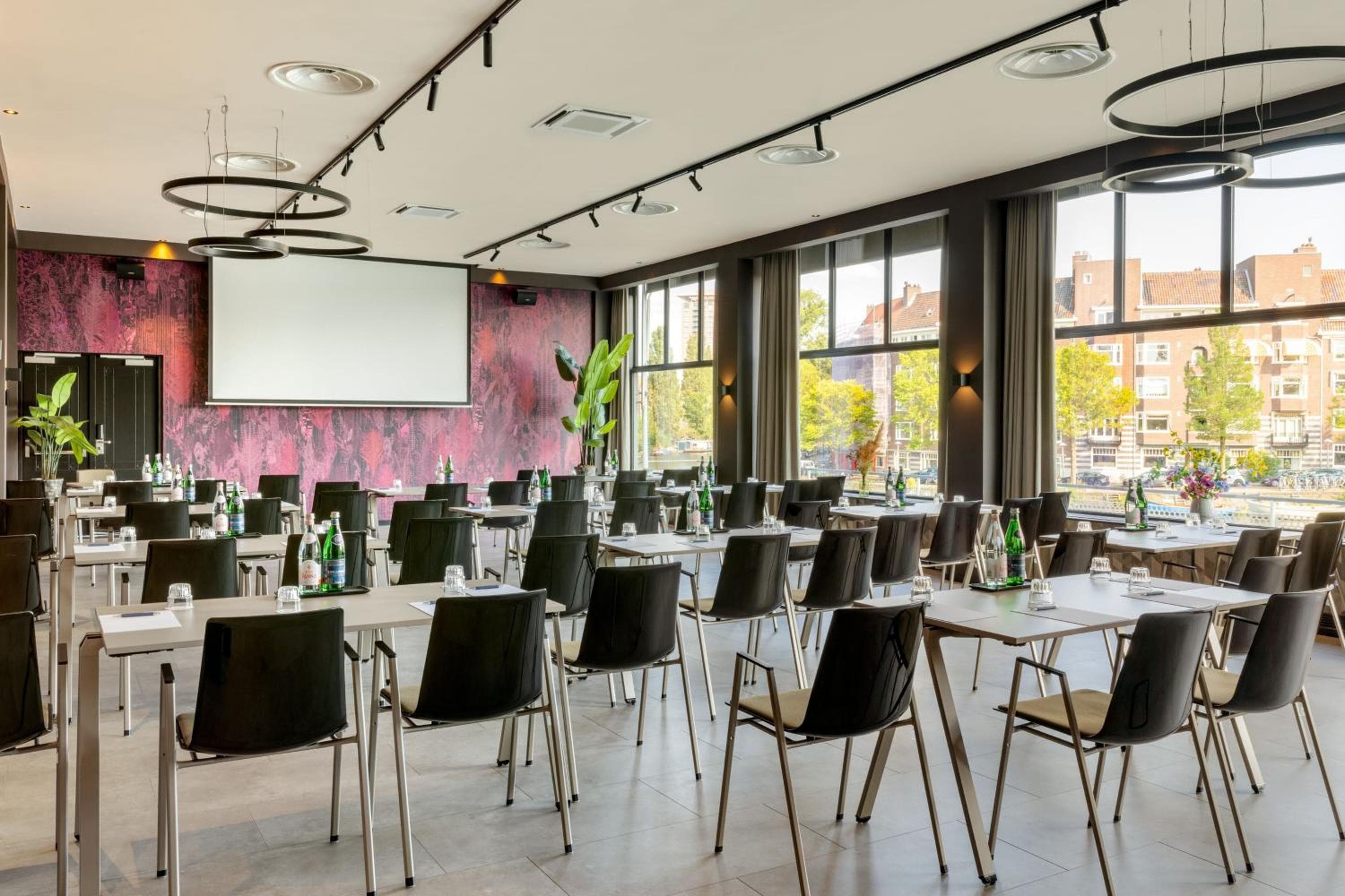 Apollo Hotel Amsterdam, a Tribute Portfolio Hotel — 14