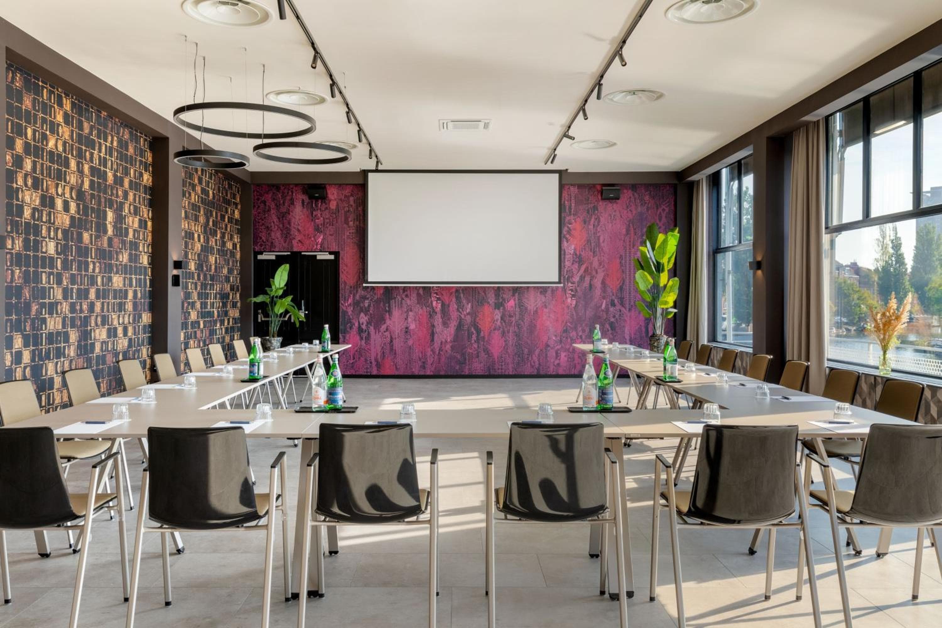 Apollo Hotel Amsterdam, a Tribute Portfolio Hotel — 30
