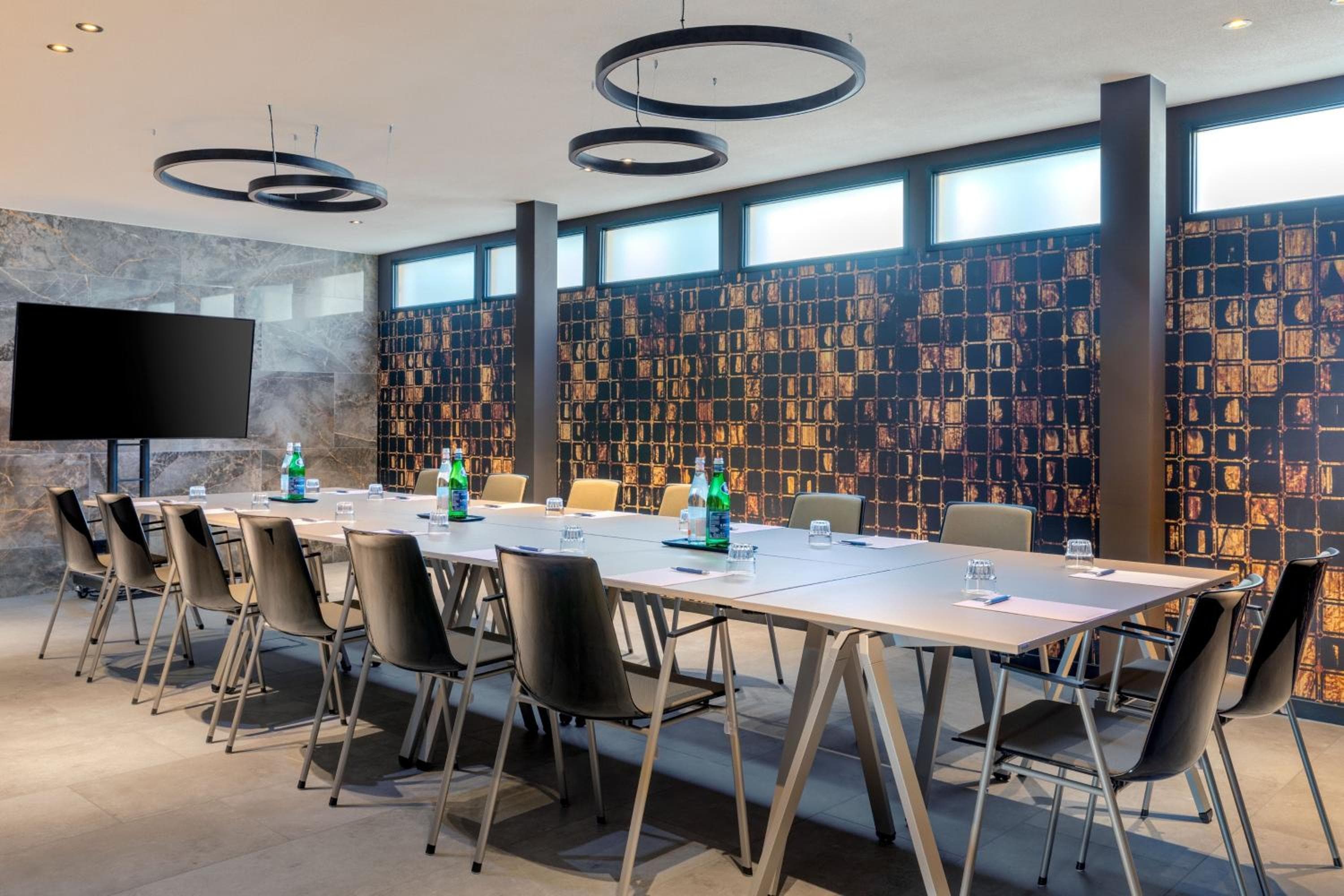 Apollo Hotel Amsterdam, a Tribute Portfolio Hotel — 25