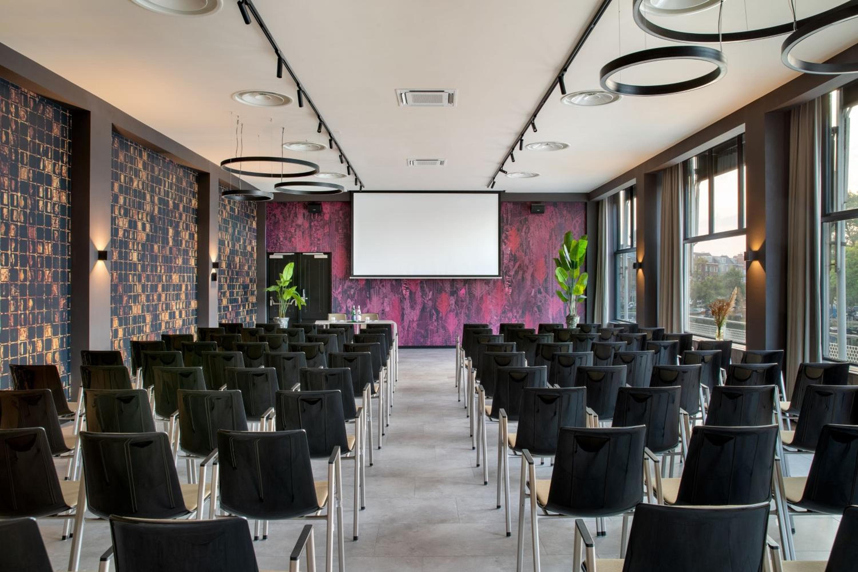 Apollo Hotel Amsterdam, a Tribute Portfolio Hotel — 24