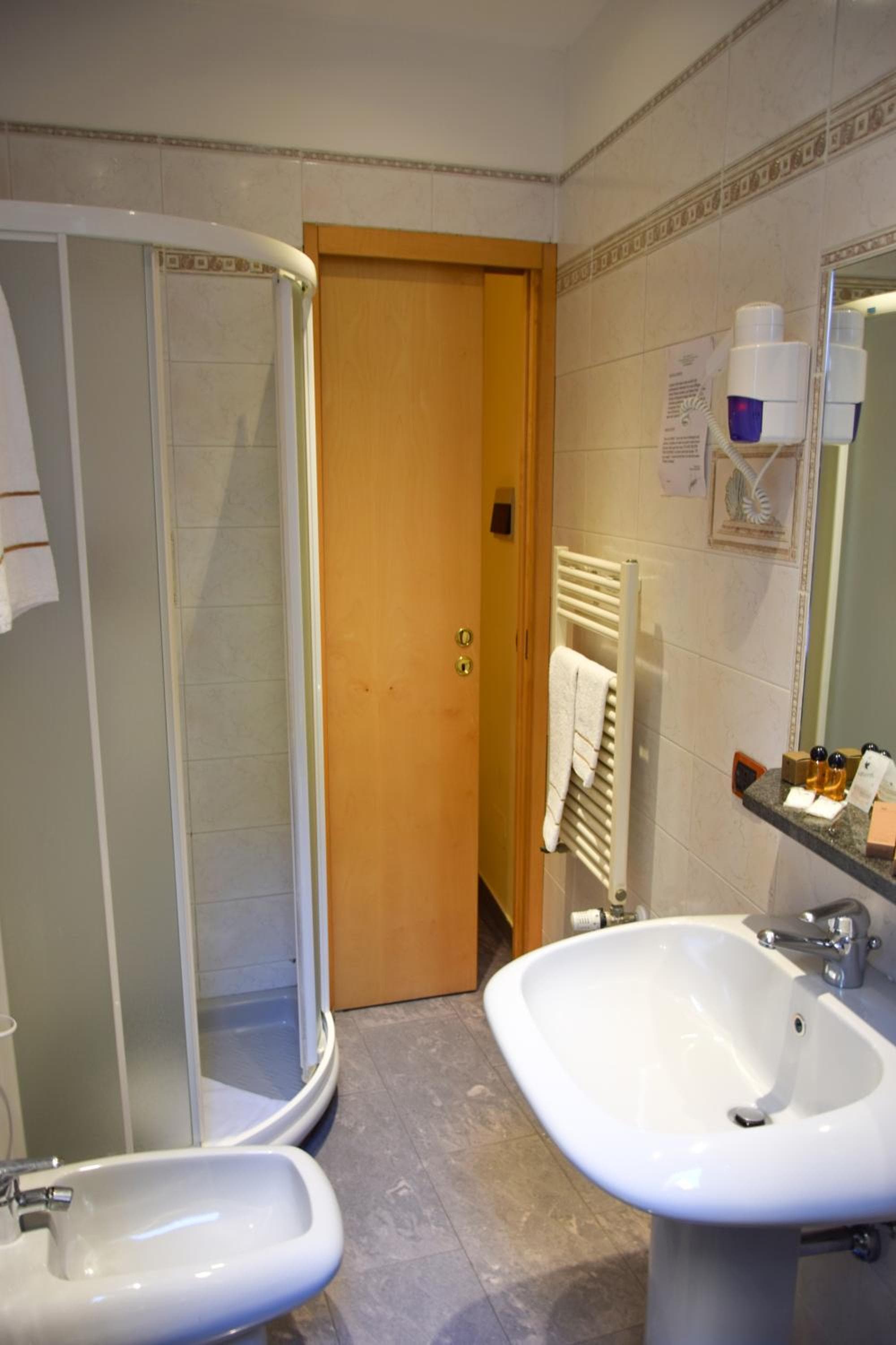 Hotel Losanna — 4