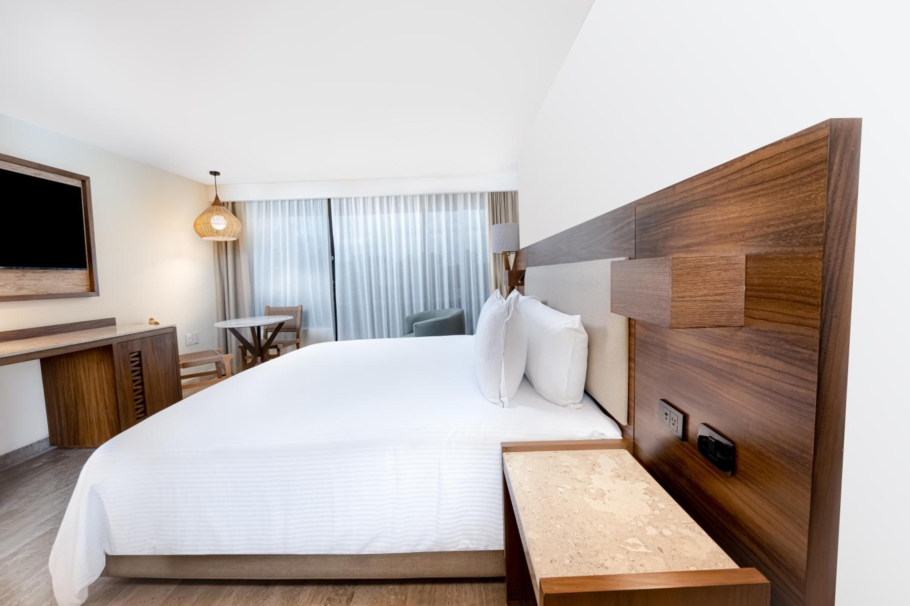 Oh! Cancun - The Urban Oasis & Beach Club — 11