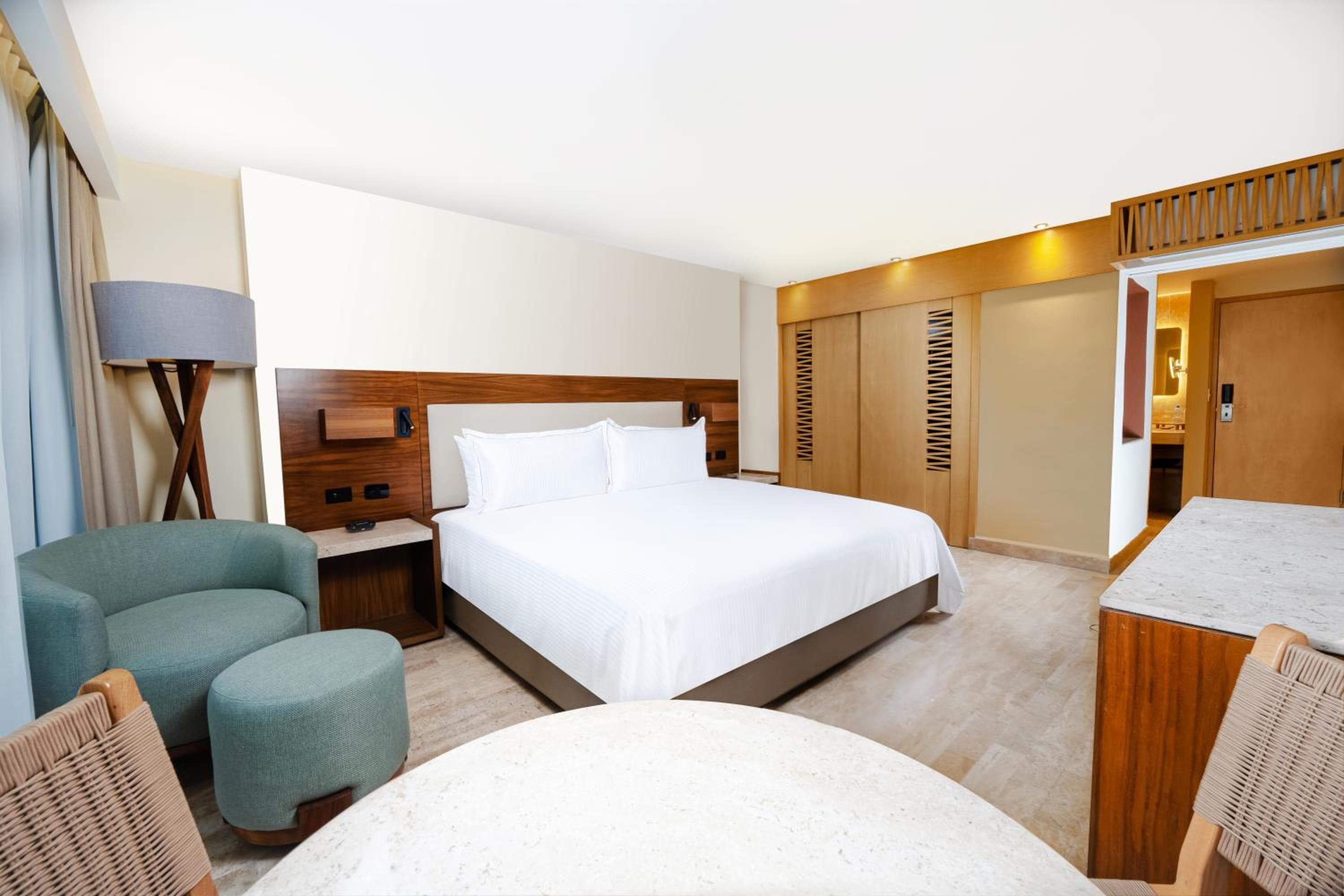 Oh! Cancun - The Urban Oasis & Beach Club — 16