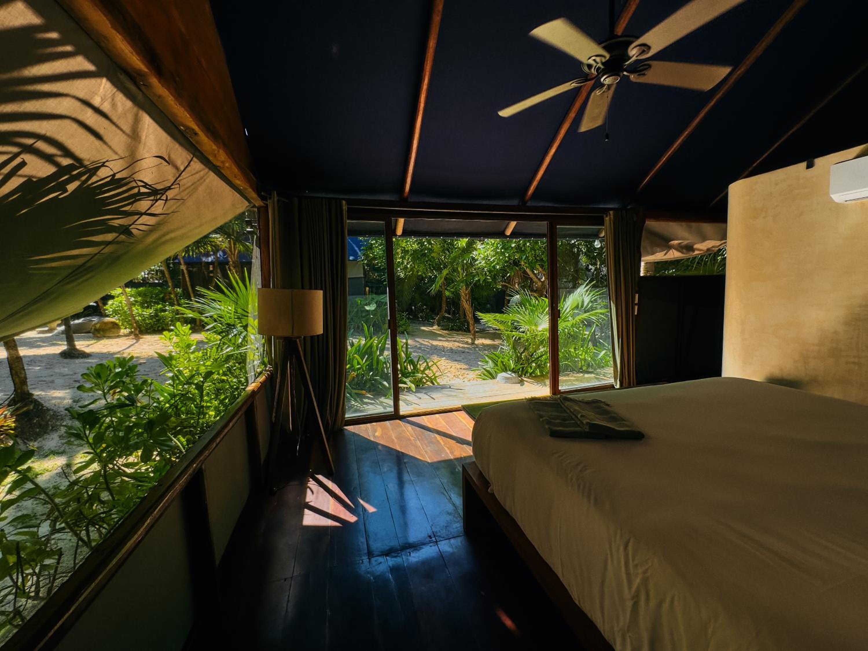Libelula Tulum Beachfront Hotel — 2
