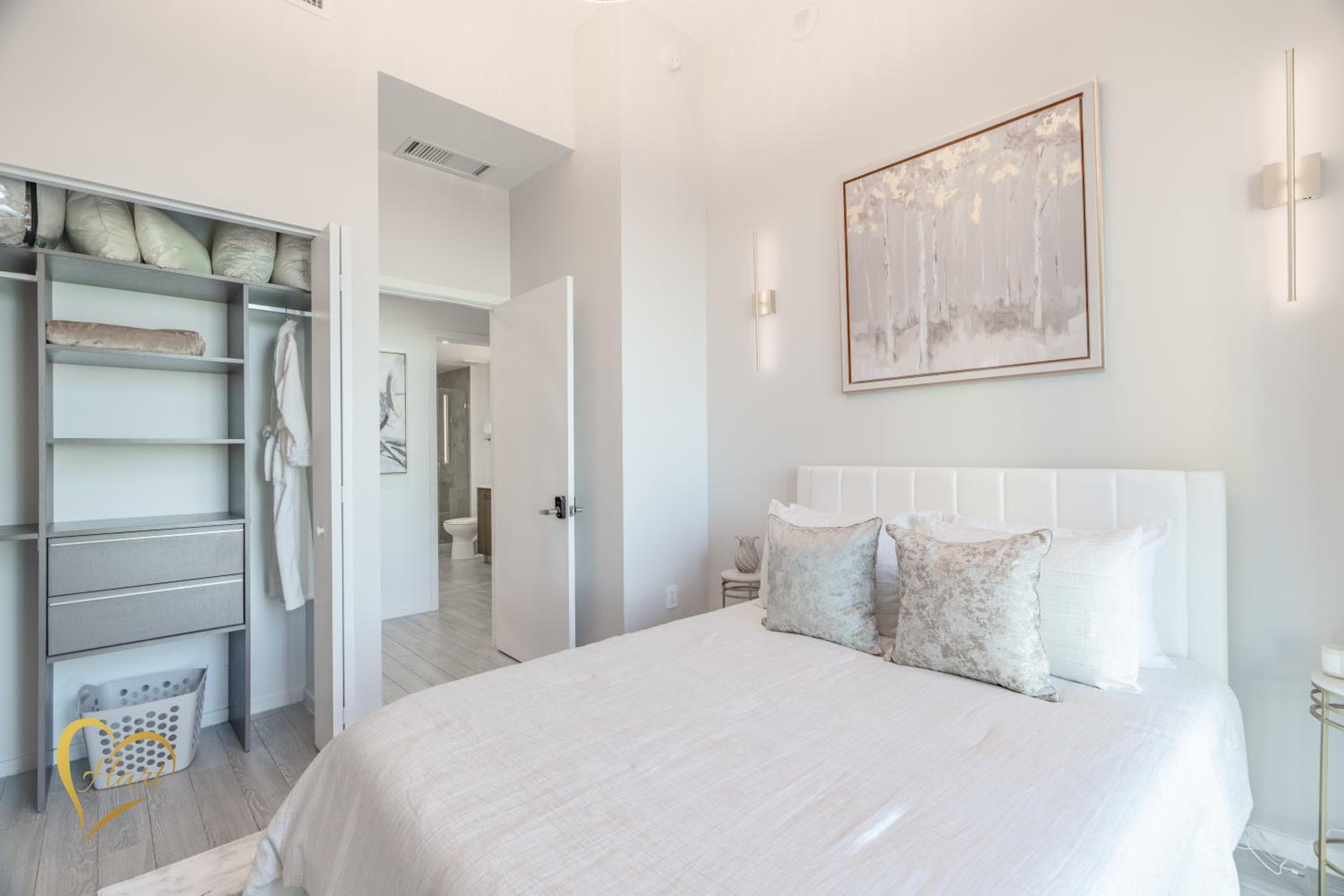 Lumiére Penthouse — 27