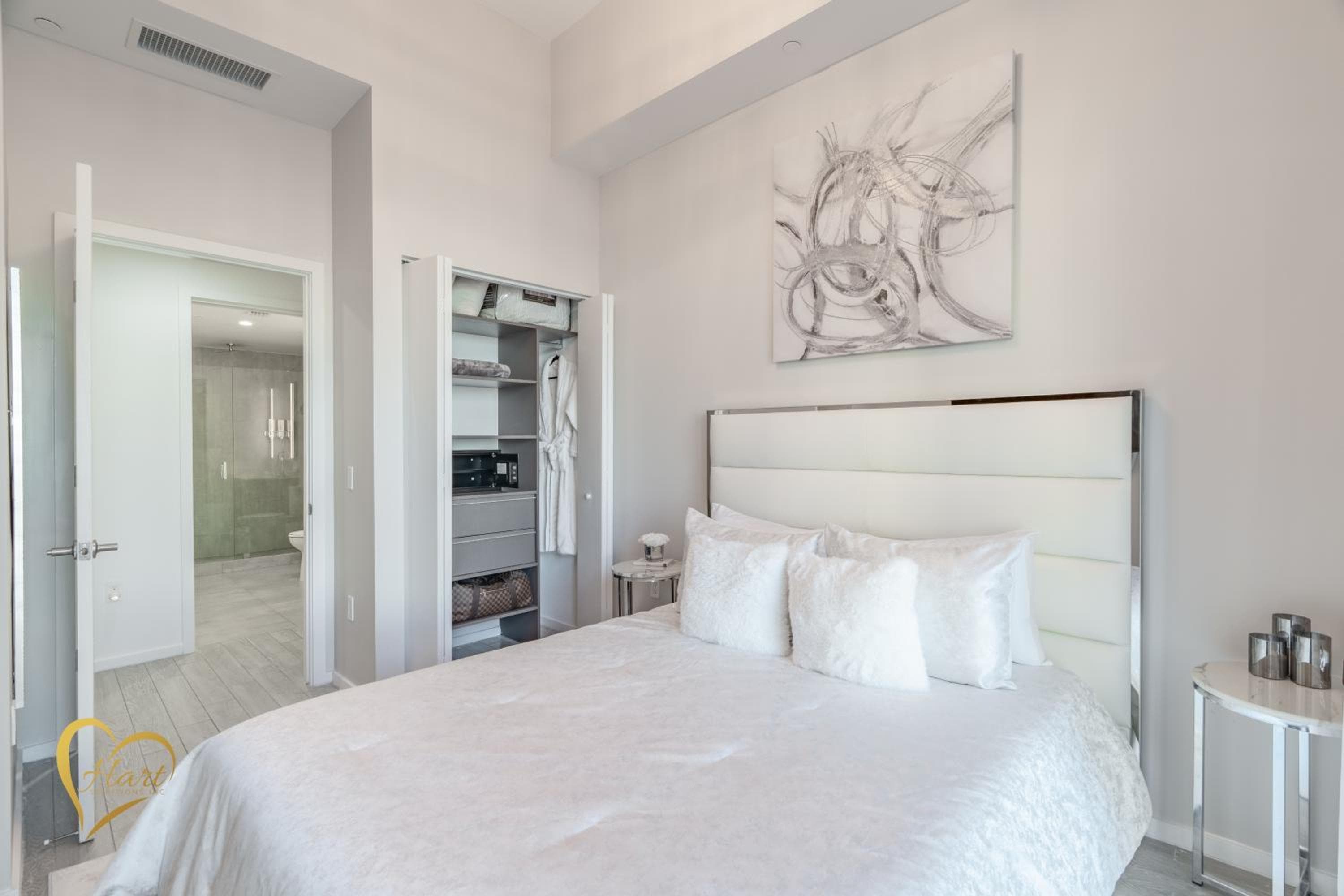 Lumiére Penthouse — 24