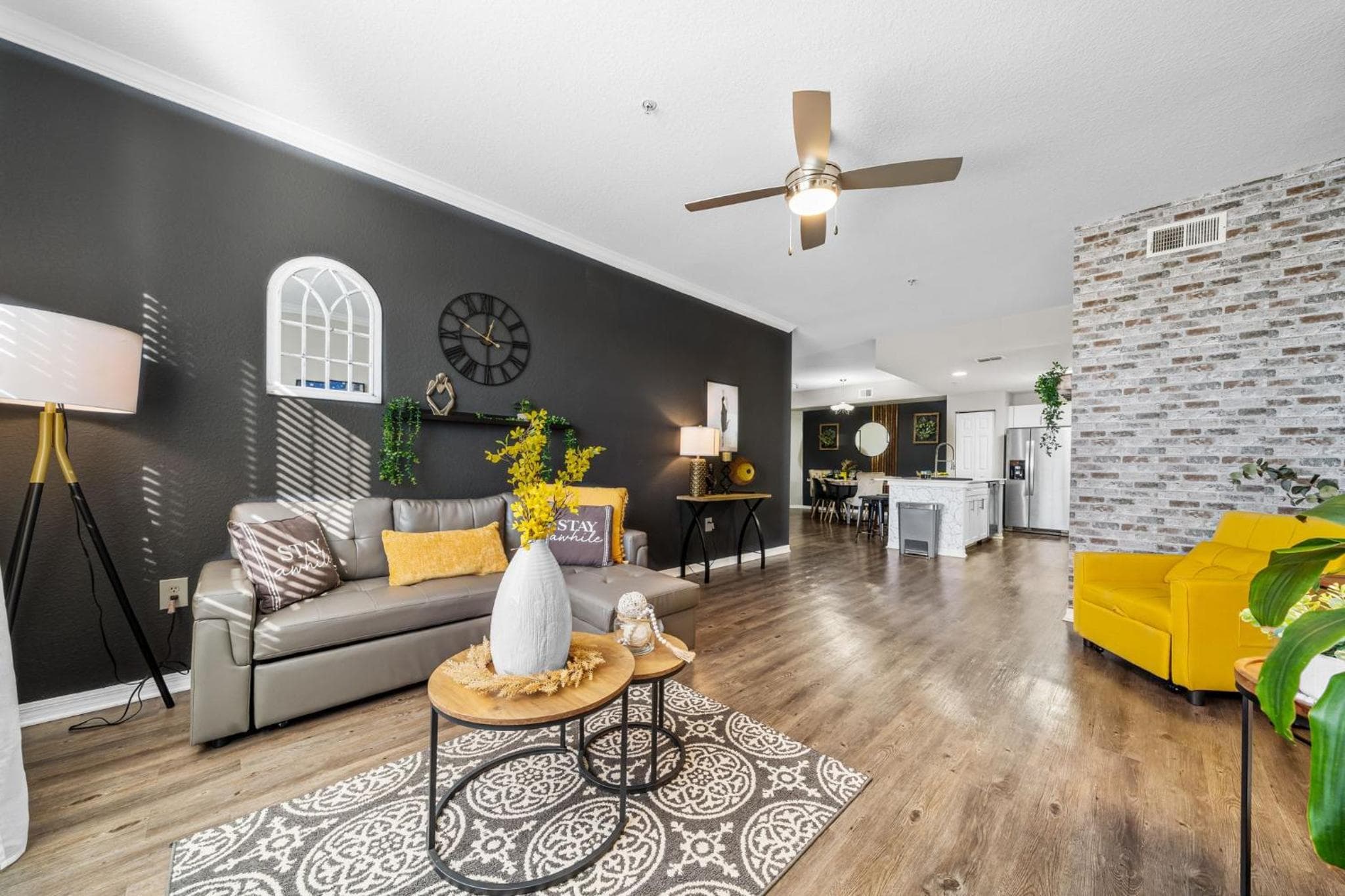 Modern 3BR2BA Pools, Gym Near Airport #5 — 13