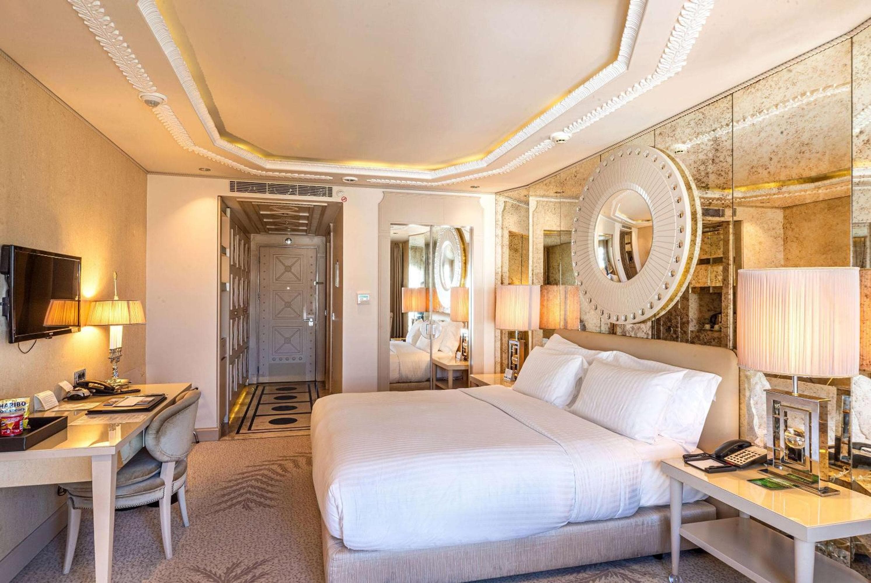 Wyndham Grand Istanbul Kalamış Marina Hotel — 18