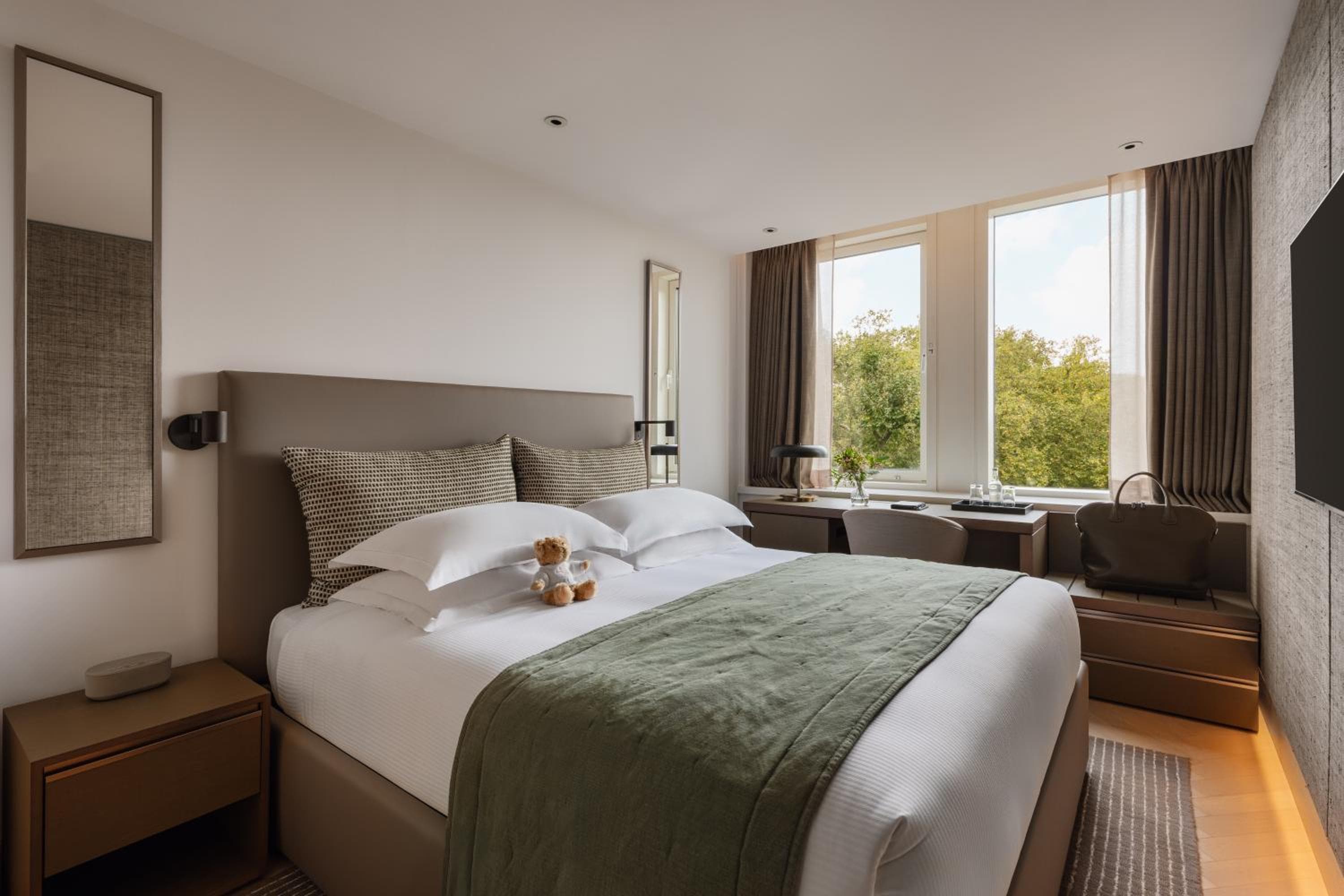 Royal Garden Hotel — 24