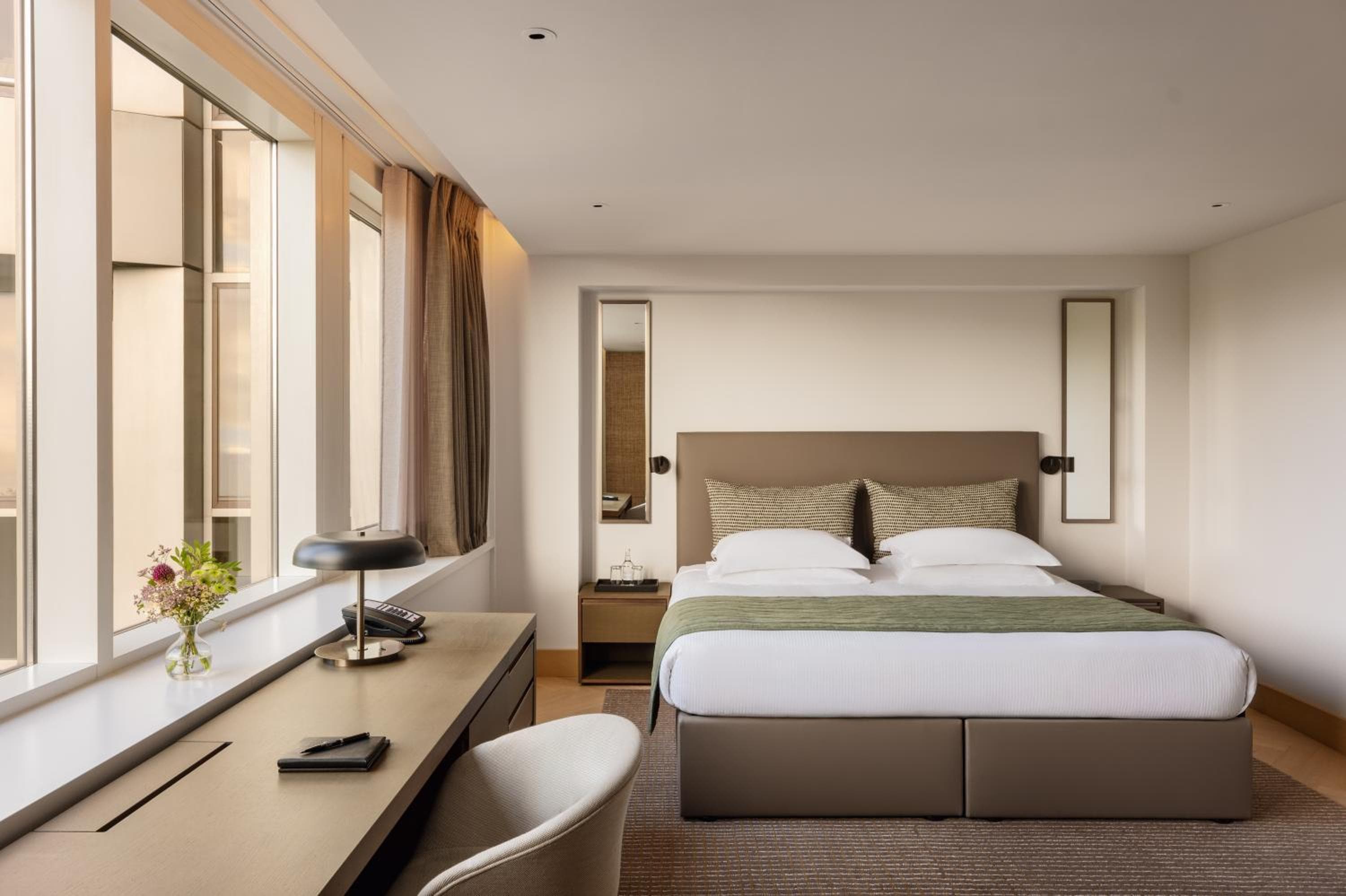 Royal Garden Hotel — 13