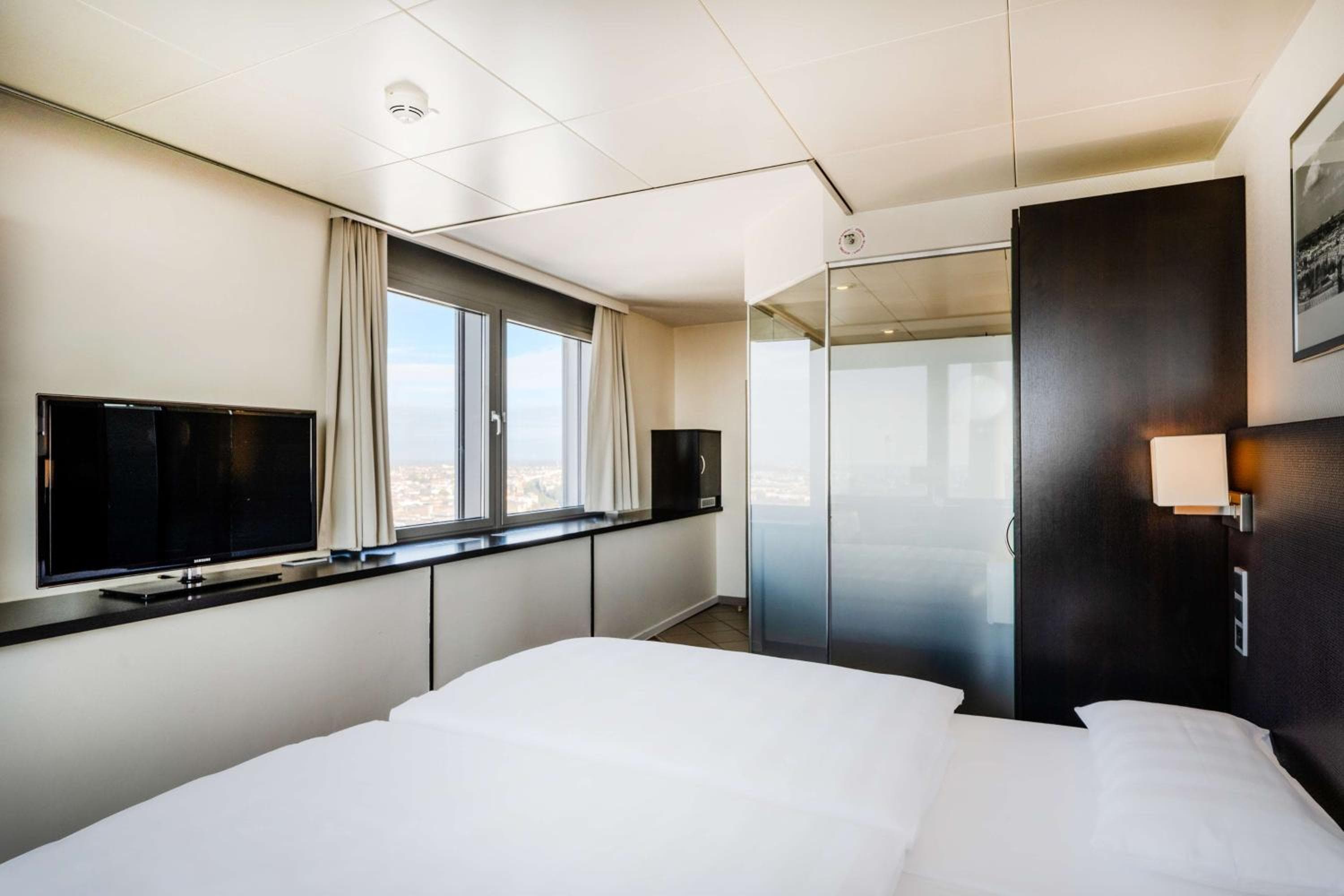 Park Inn by Radisson Berlin Alexanderplatz hotel, Alexanderplatz 7, Berlin, Germany — photo 13