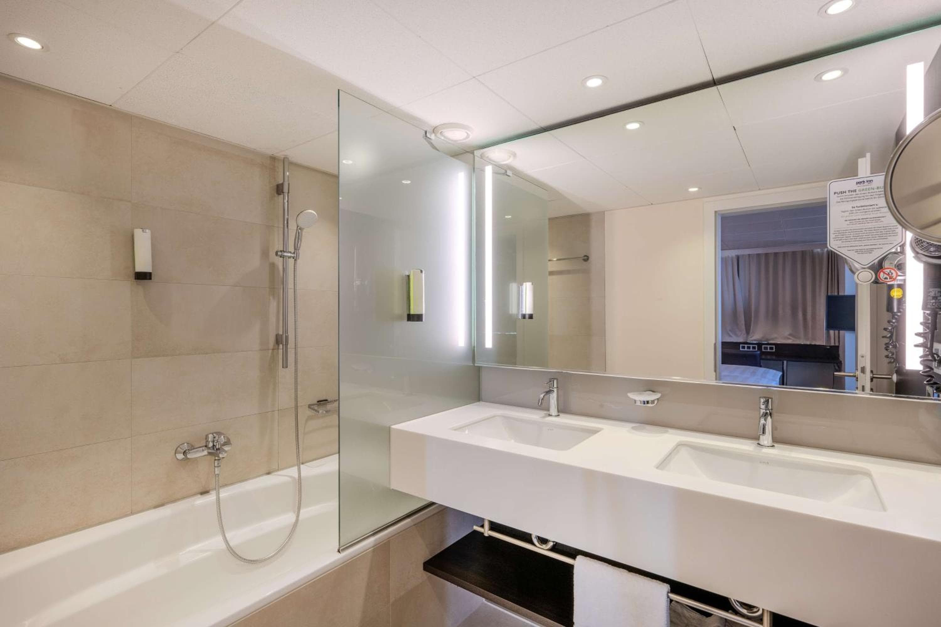 Park Inn by Radisson Berlin Alexanderplatz hotel, Alexanderplatz 7, Berlin, Germany — photo 30