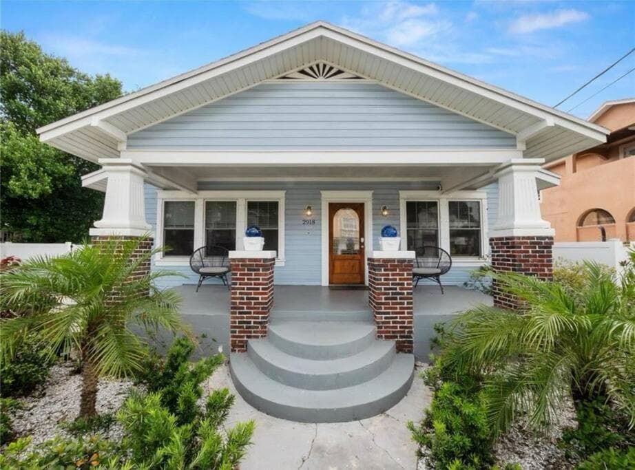 Charming Bungalow in Tampa — 1