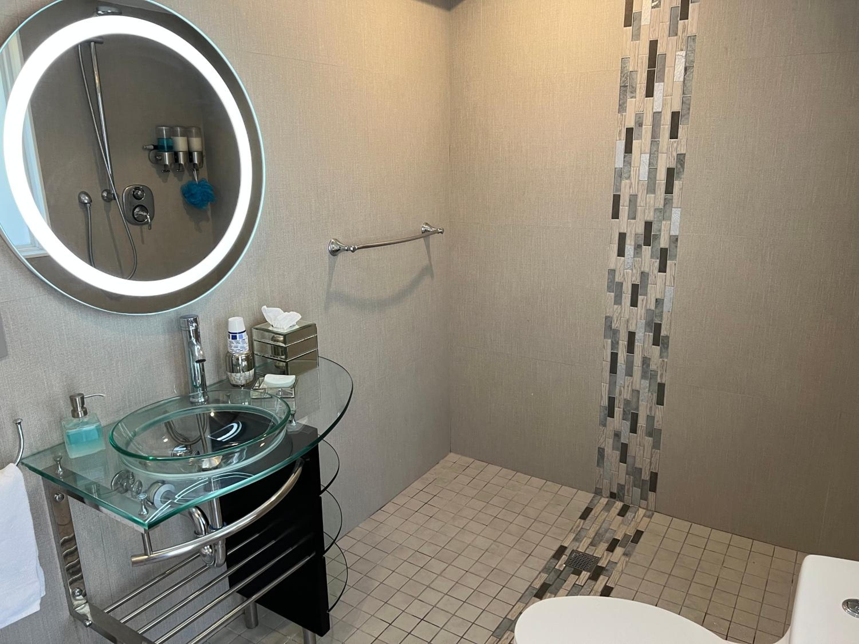 Wilton Manors A Men Only Guesthouse — 9