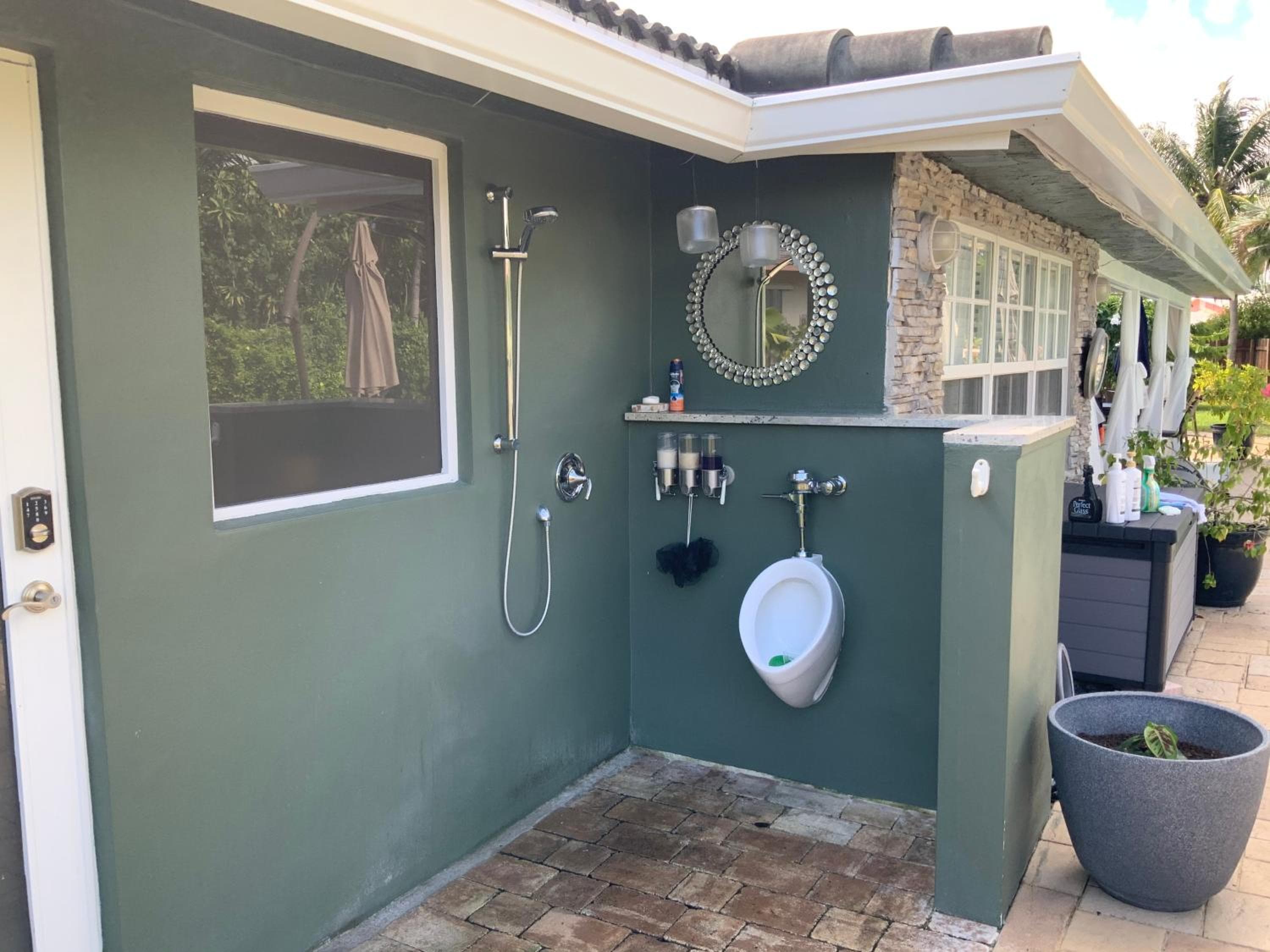 Wilton Manors A Mens Oasis — 28