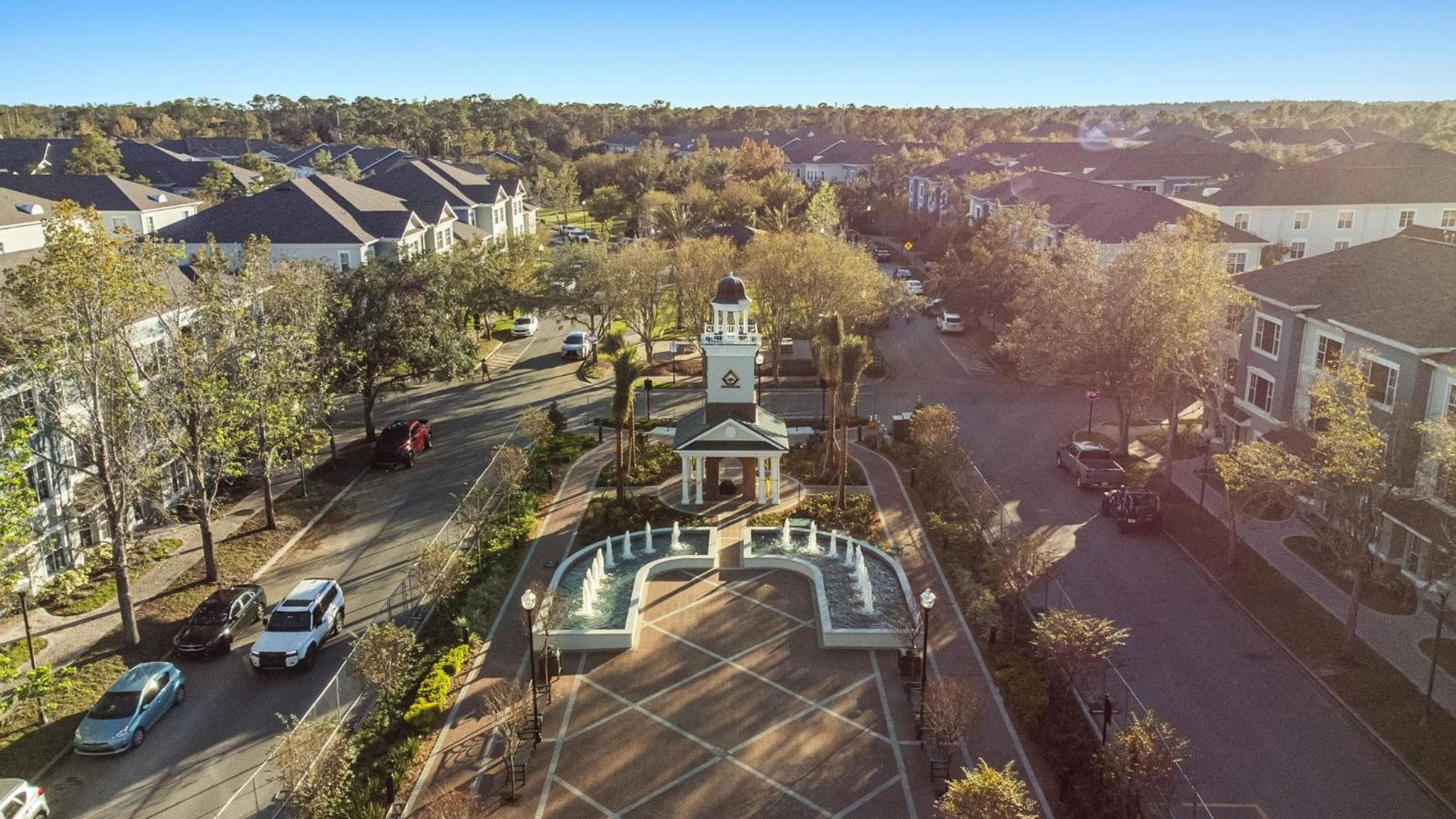 Chic 3br2ba- Minutes To Airport & Westchase #4 — 12