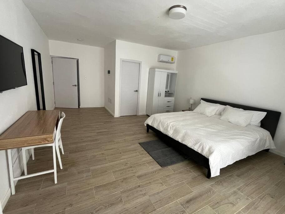 Penthouse Moderno, playa privada — 19