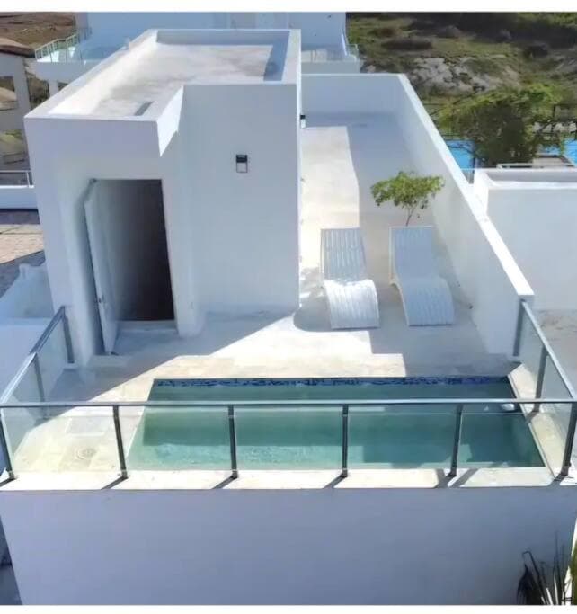 Penthouse Moderno, playa privada — 2