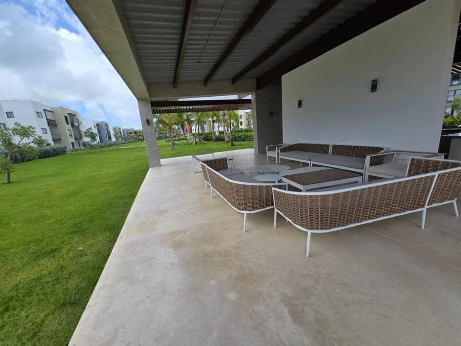 Moderno, Luminoso, Piscina, Playa cerca — 8
