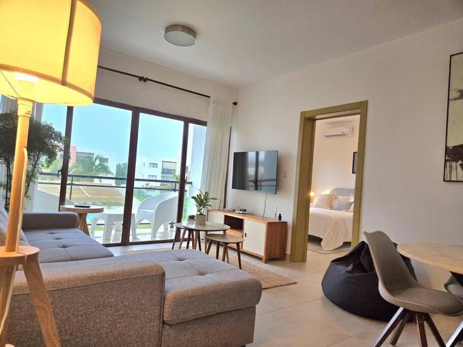 Moderno, Luminoso, Piscina, Playa cerca — 14
